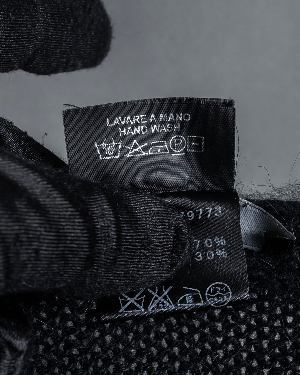 "GUCCI" Silky mix angora V-neck knit pullover