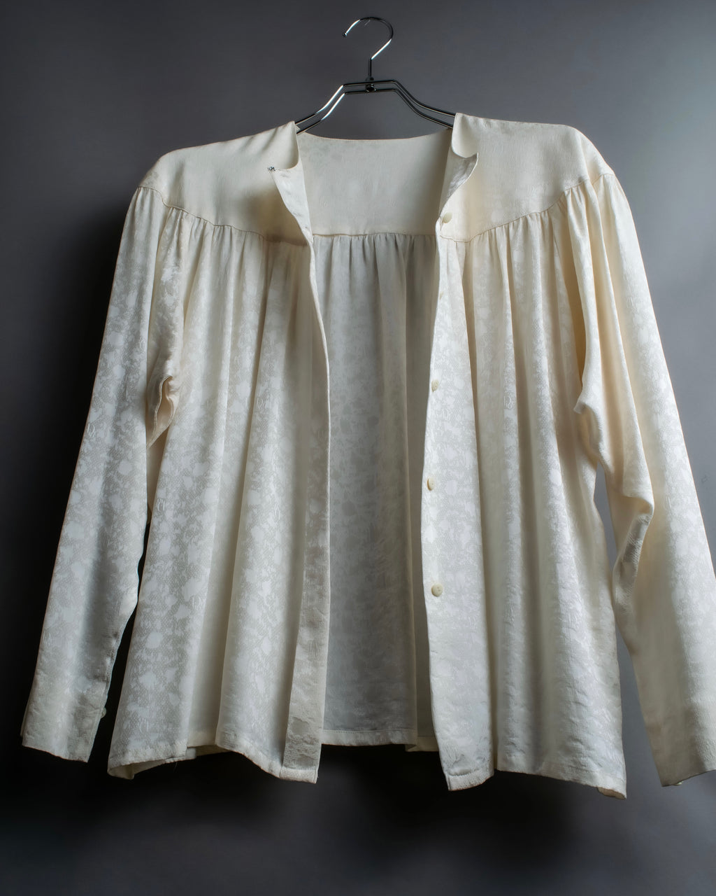 "Christian Dior" Shiny off-white shirt