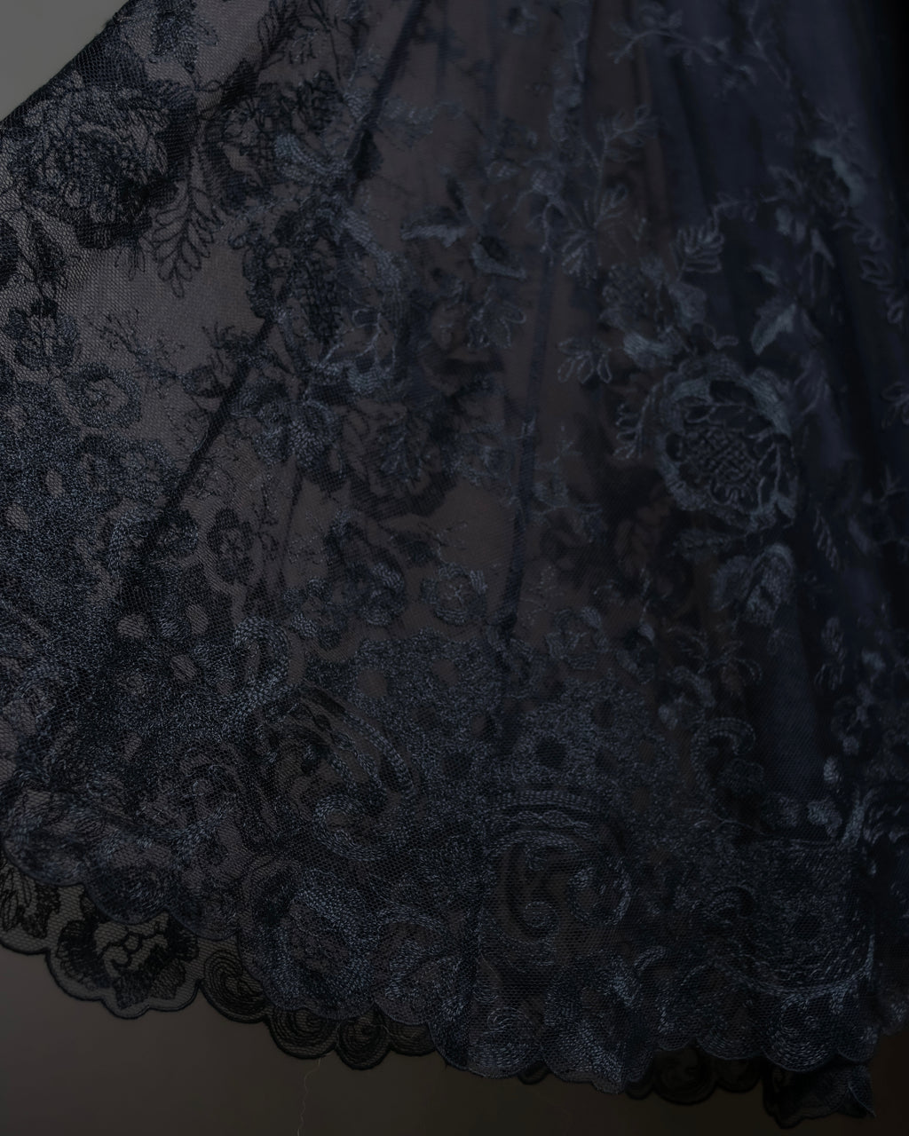 "LOUIS VUITTON" Tiered embroidered design flared skirt