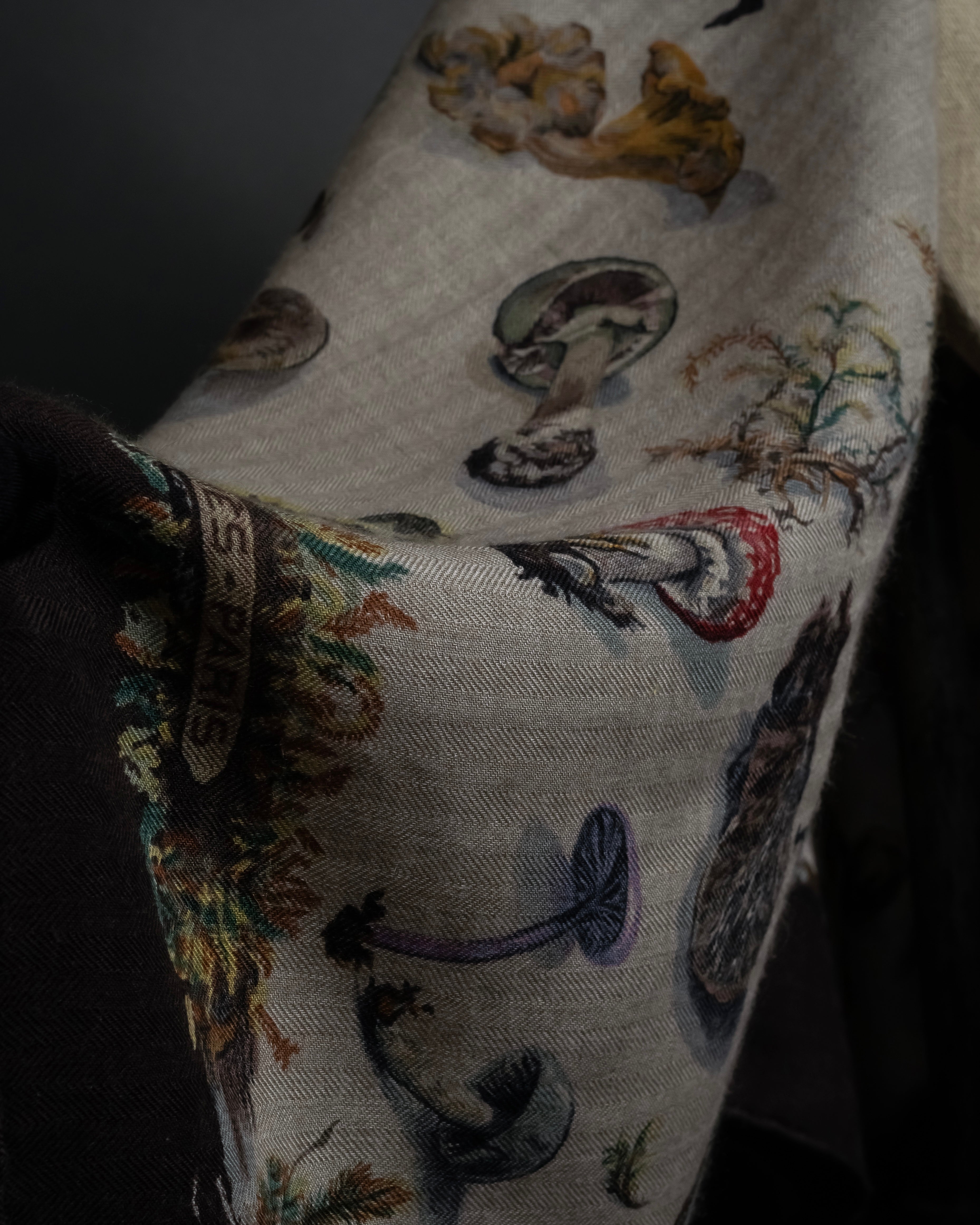 "HERMES" 80's Carré 90 Les Champignons II silk scarf