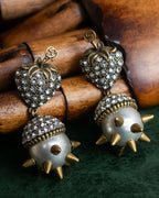 "GUCCI" Strawberry＆spike motif rhinestone earrings