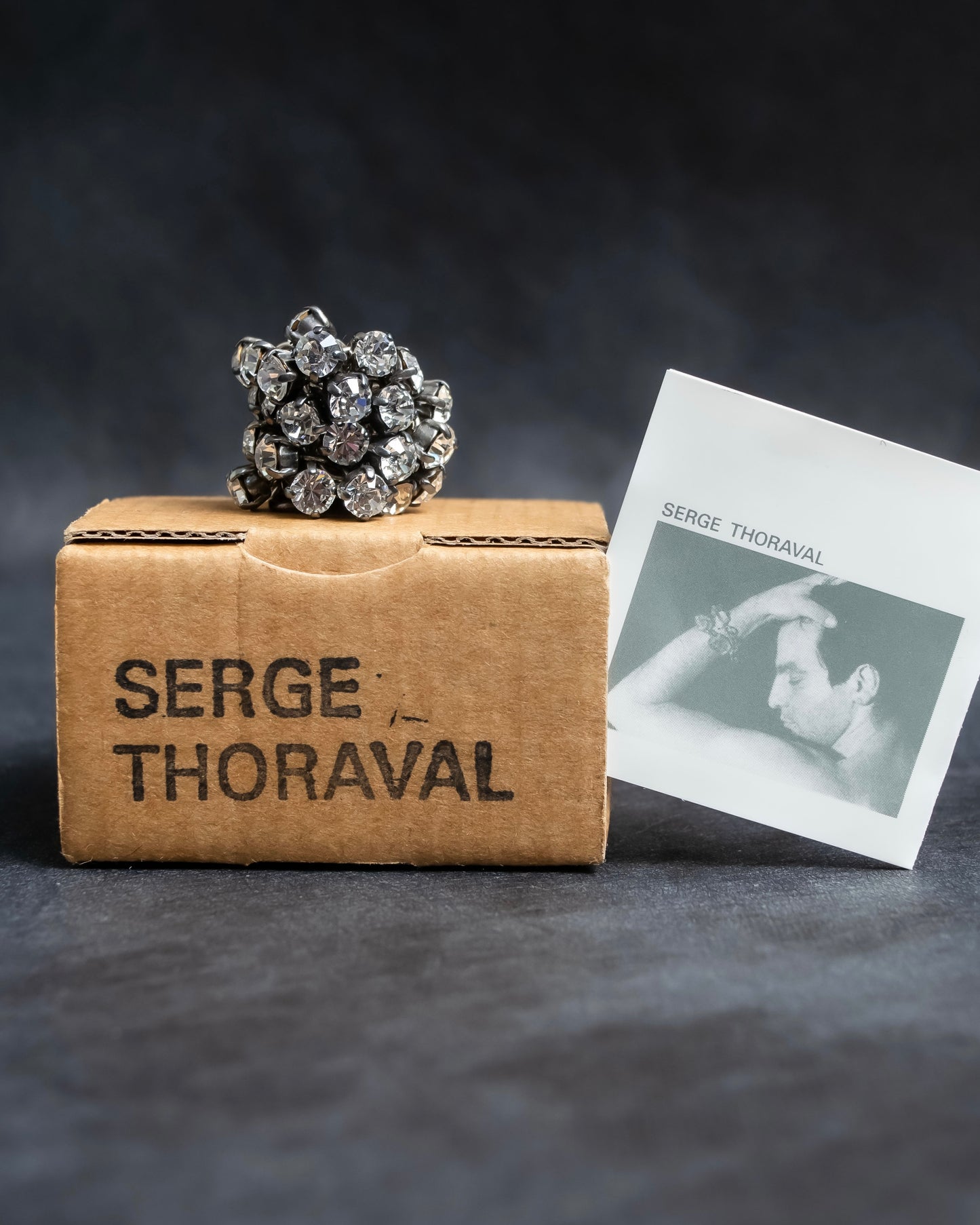 "SERGE THORAVAL" Crystal top chain braided ring