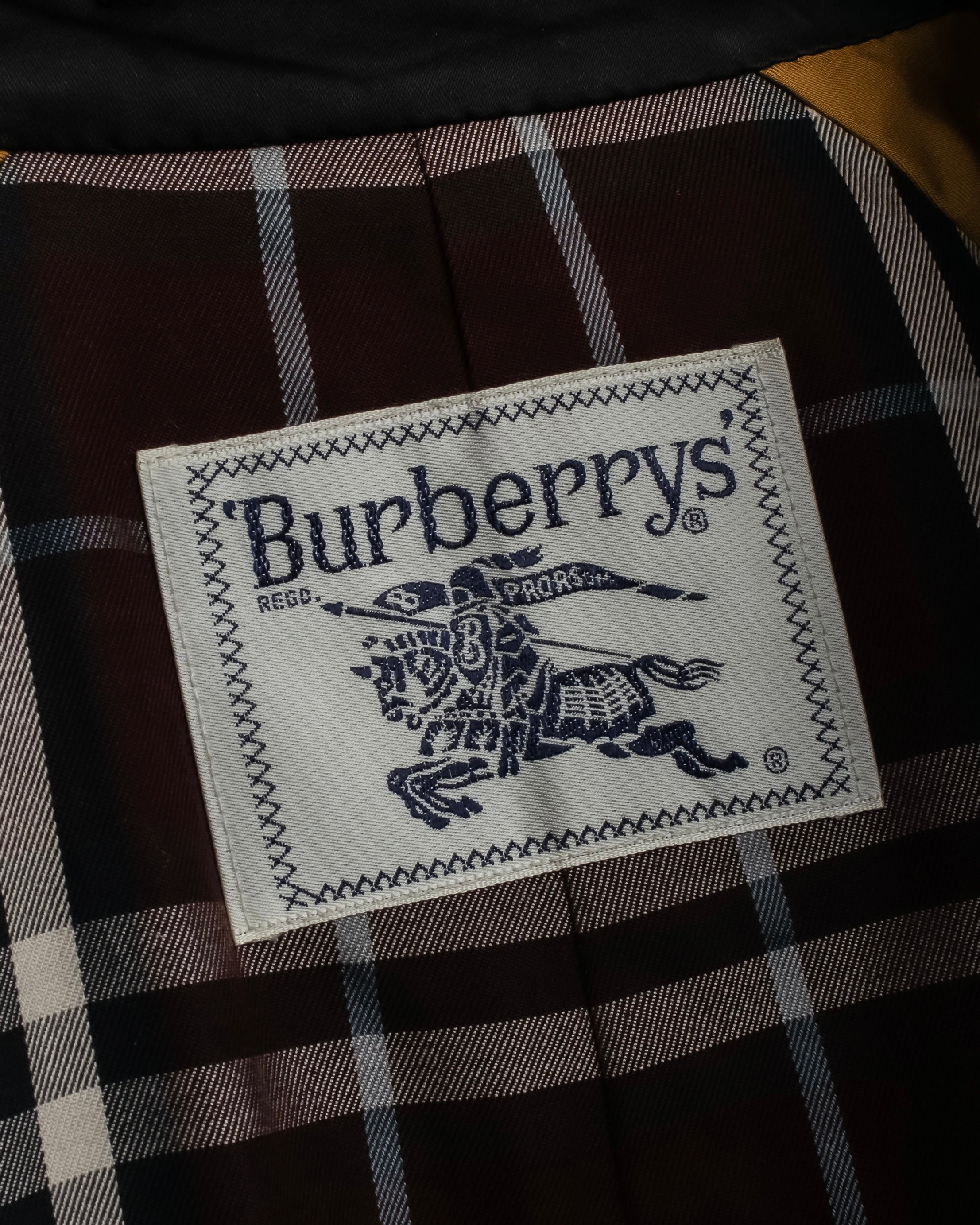 "BURBERRYS" Traditional detail double-breasted stand color trench coat