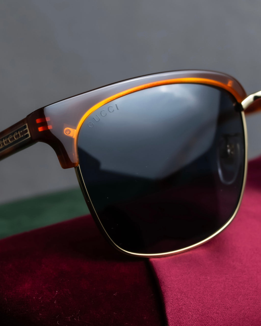 "GUCCI" Classic hermrim design sunglasses