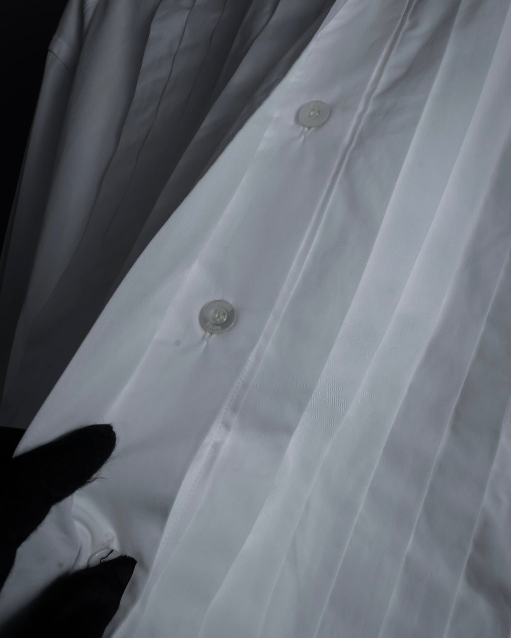 "CHANEL" 96's Spring collection tuck pleats shirt