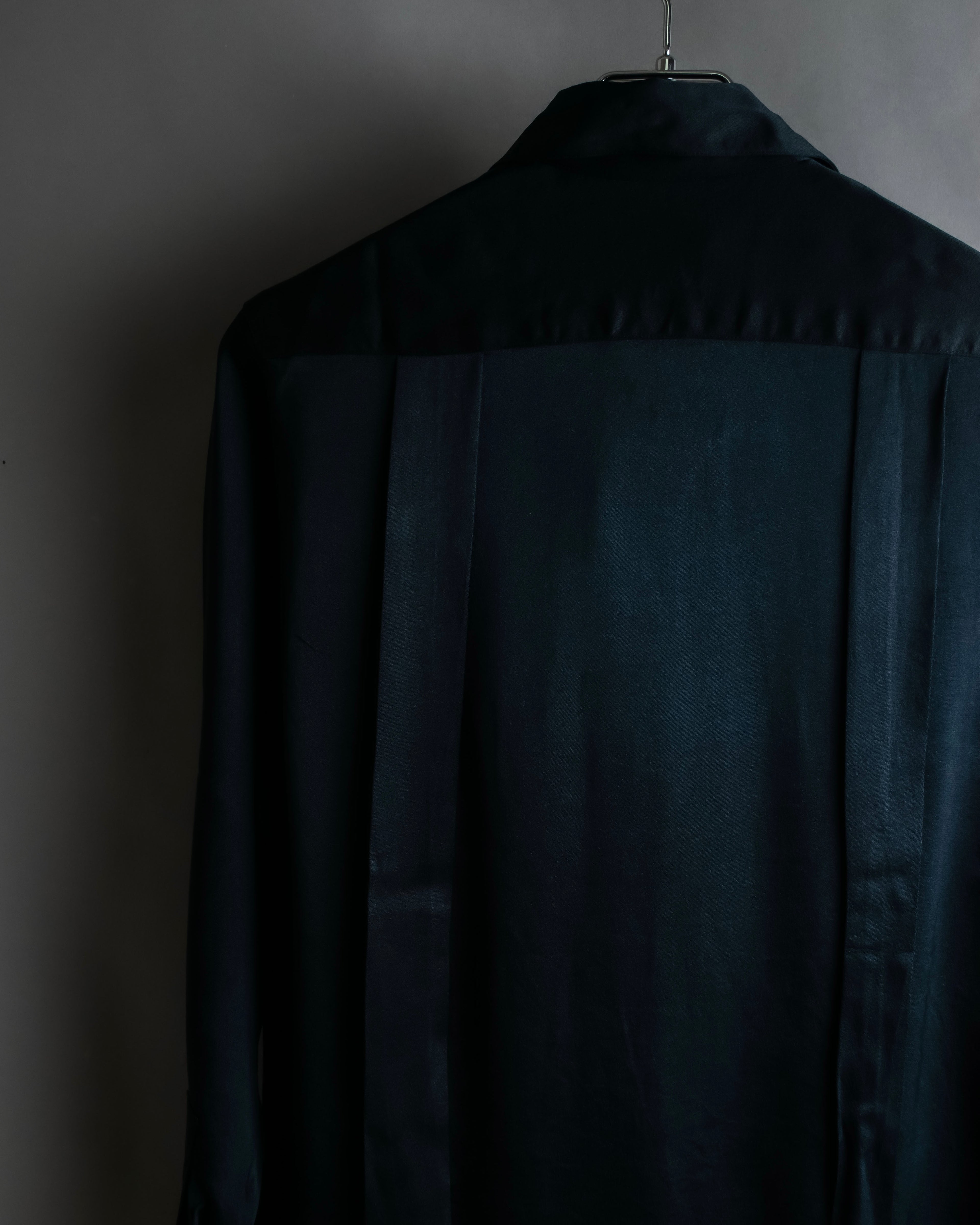 "CHANEL" Coco mark button design black glossy shirt