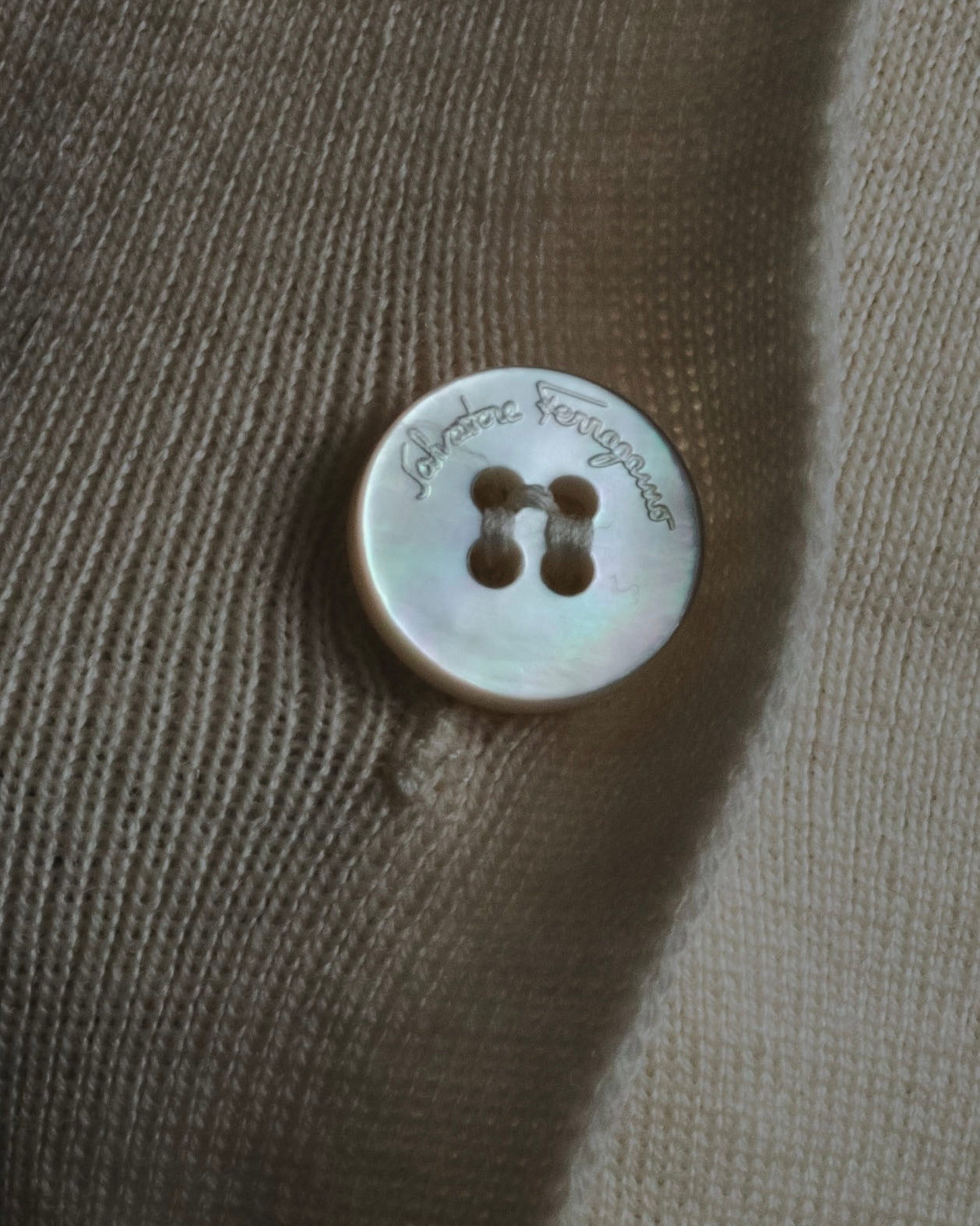 "Salvatore Ferragamo" 2000’s virgin wool knit shirt