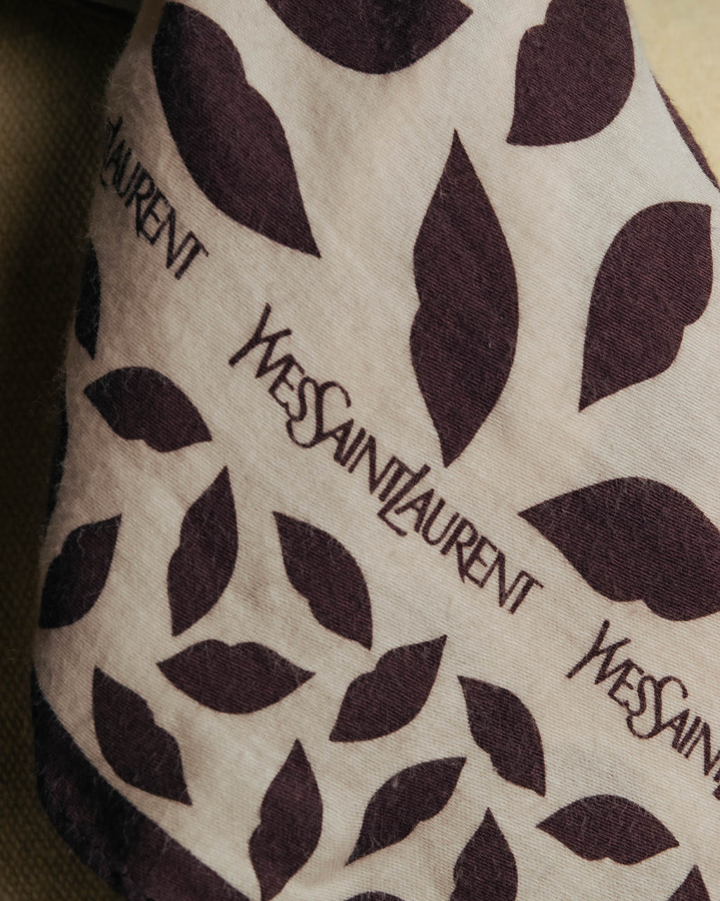 “Yves Saint Laurent” 80’s-90’s Leaf motif logo mini scarf