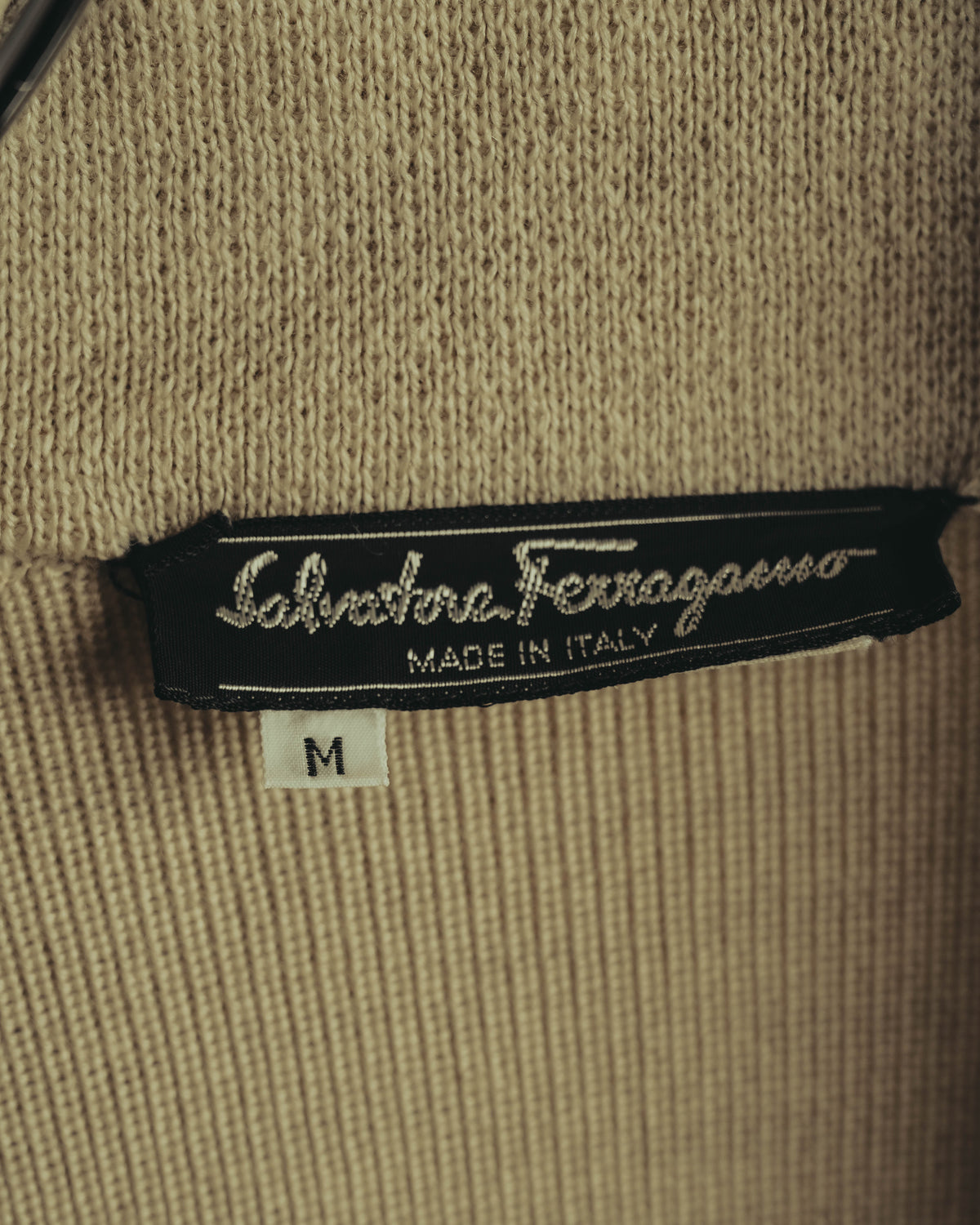 “Salvatore Ferragamo” 90’s-00’s Virgin wool raglan-sleeve cardigan jacket