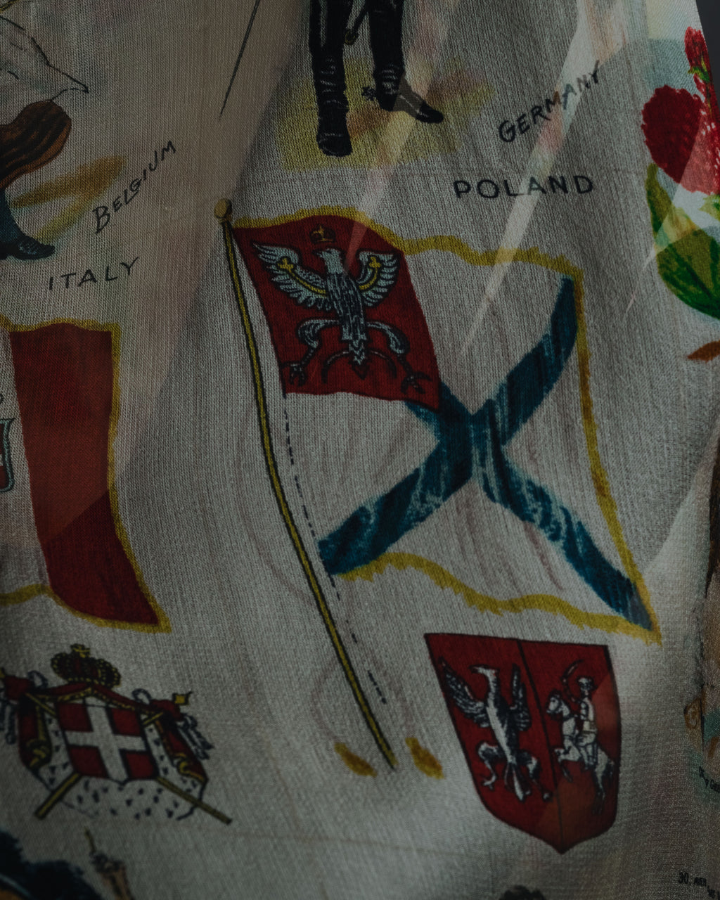 –SPECIAL– "Christian Dior"
00’s historic collage-print silk chiffon large stole