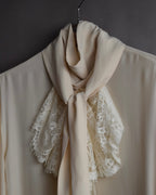 "GUCCI" Michele period frill lace silk bowtie shirt