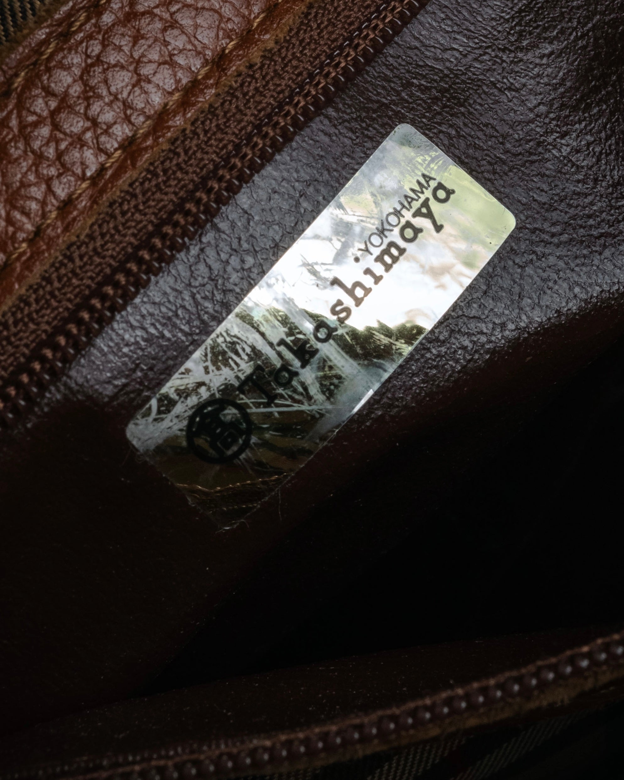 “Burberrys” 90’s Grain leather dome bag