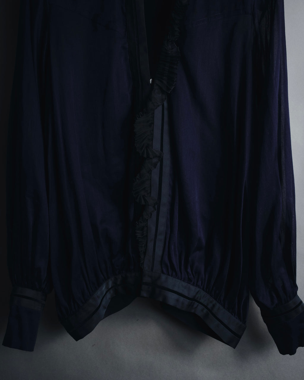 "GUCCI" 90’s-00’s military romantic ruffle blouse