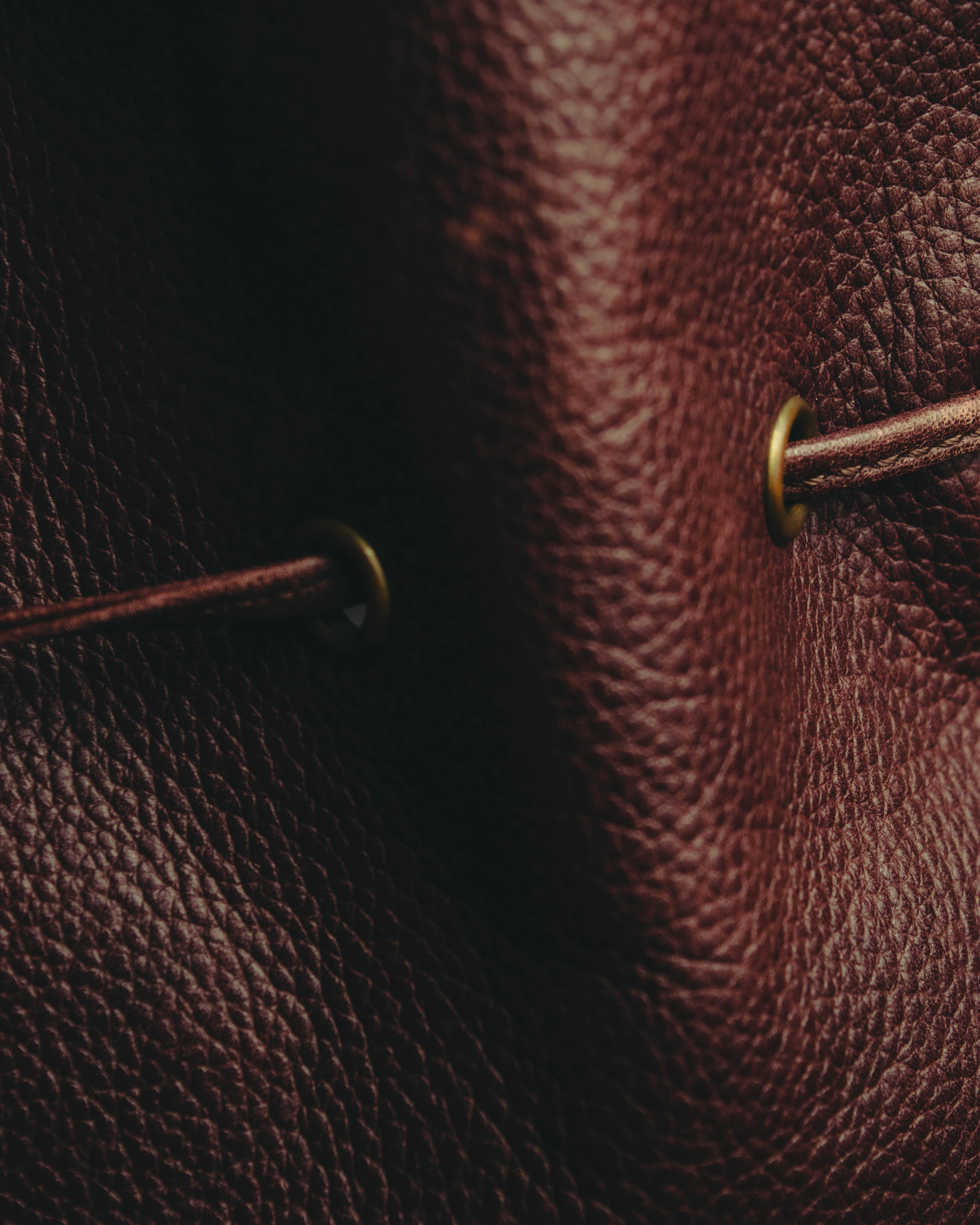 “YVES SAINT LAURENT“ 90’s-00’s Leather drawstring shoulder bag