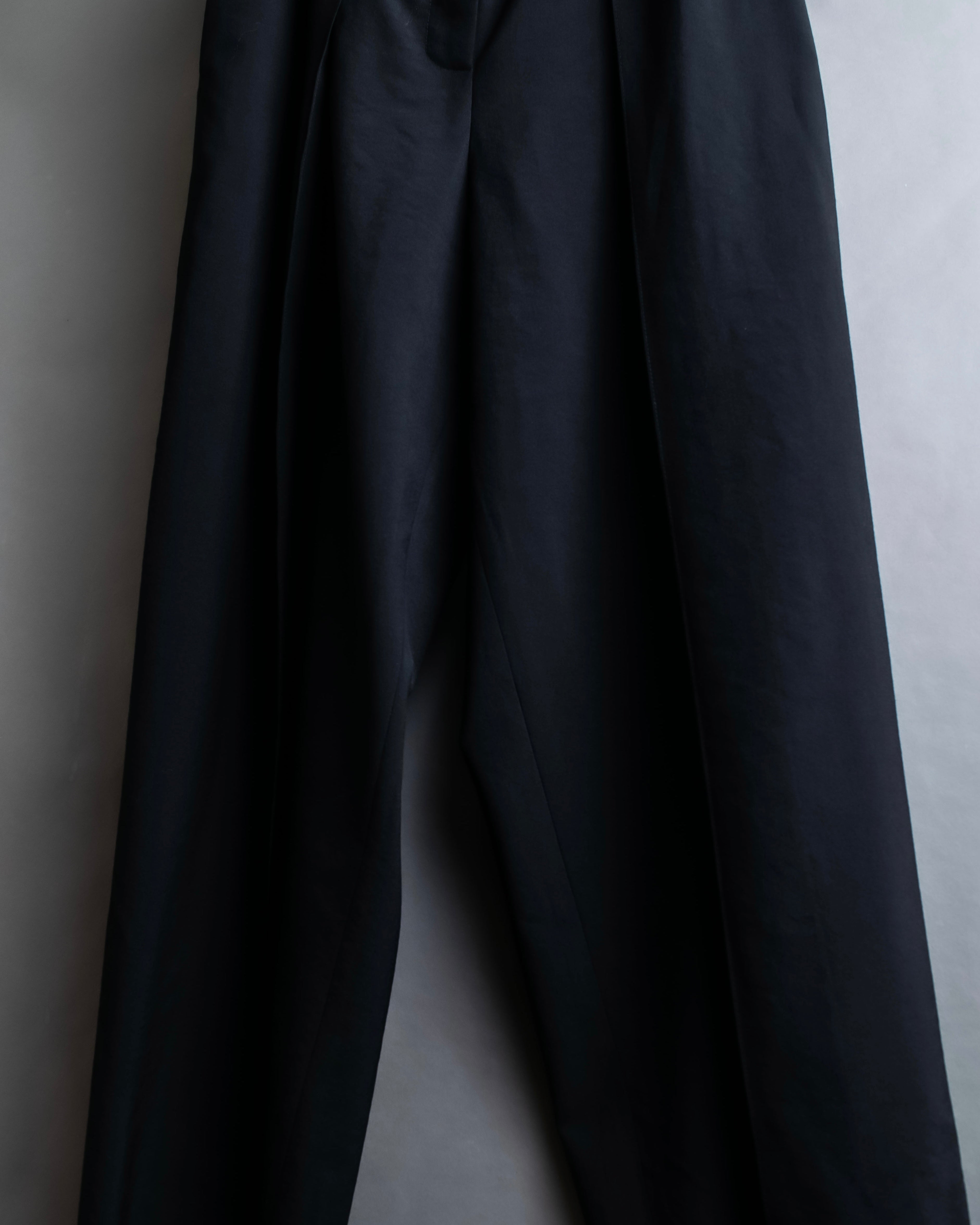 "LOEWE" Deep pleat tapered draped slacks
