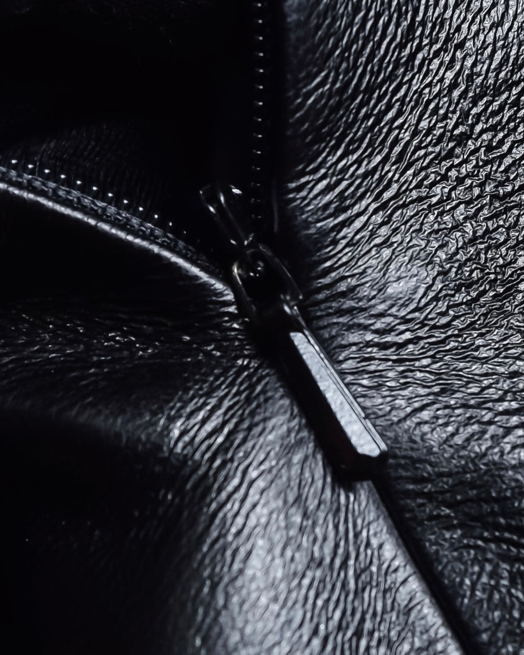 "MATÉRIEL TBILISI" Draped belted synthetic leather long jacket