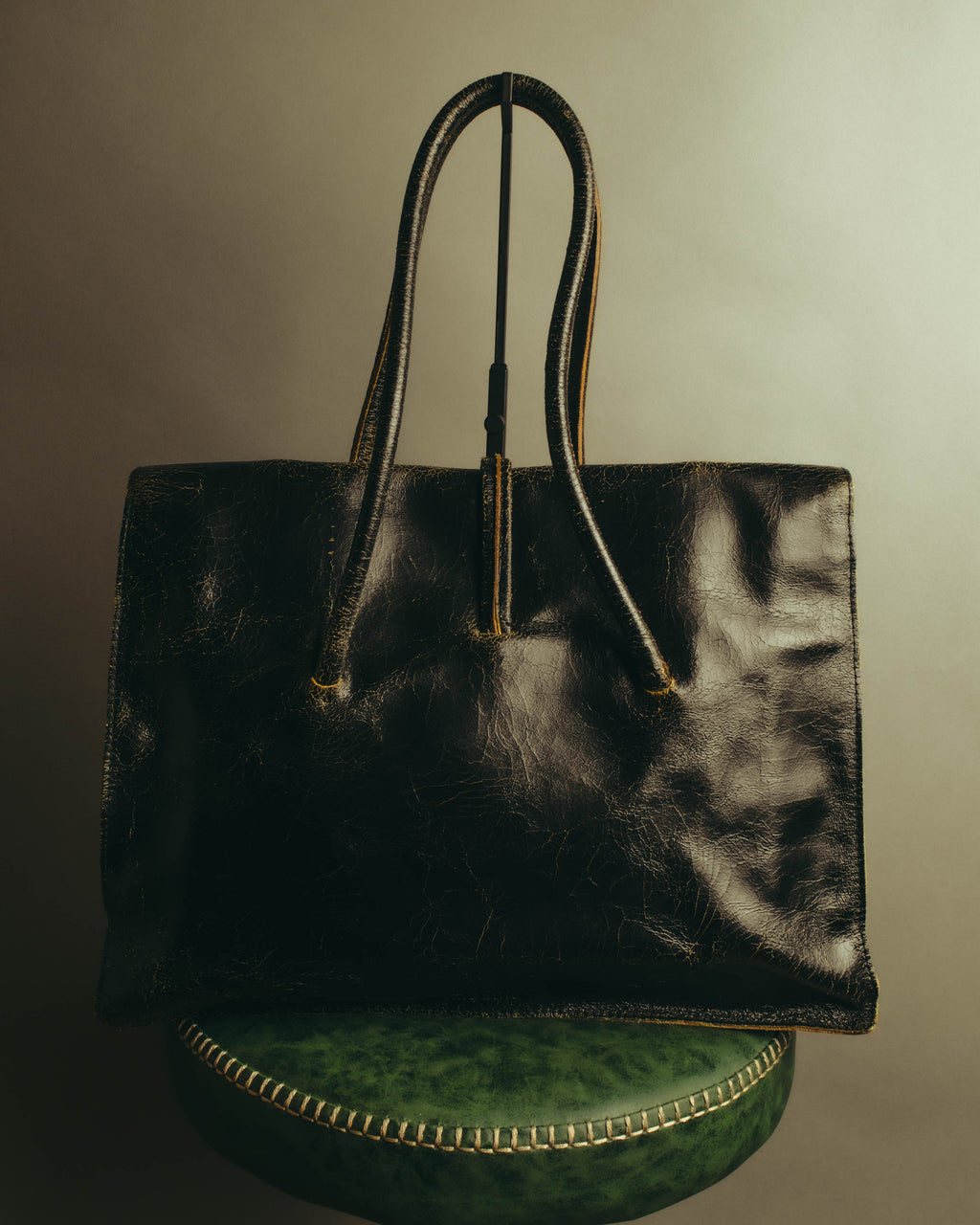 "Miu Miu" 90's-00's Cracked leather tote handbag