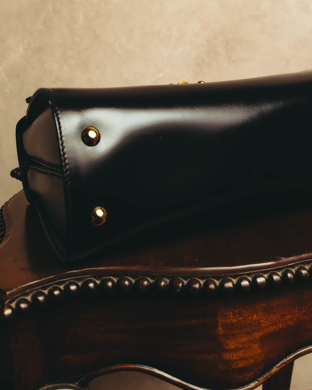 "LORENZO de MEDICI" 80's-00's Structured leather top handle handbag