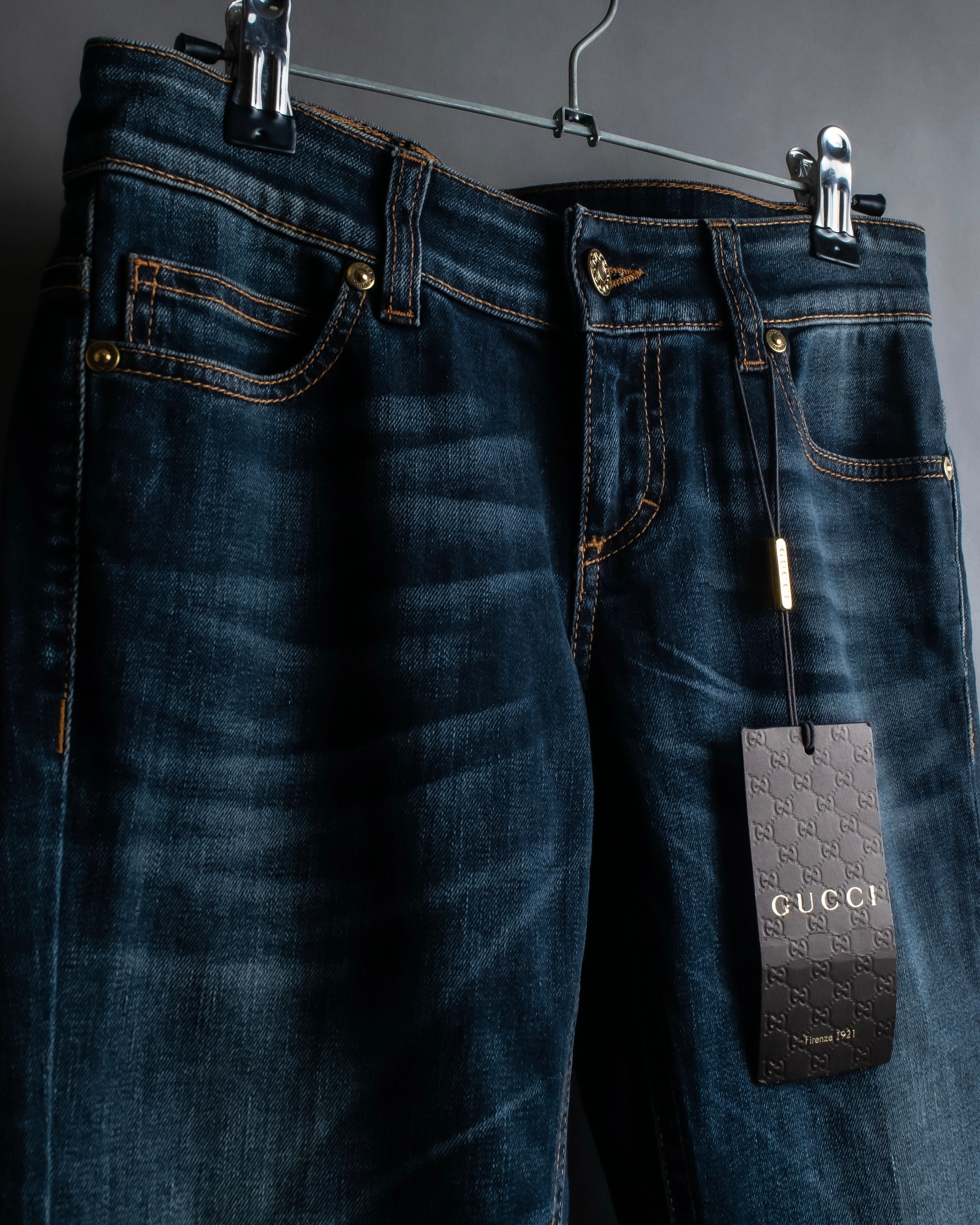 Pantalones de mezclilla con lavado de libélula de GUCCI