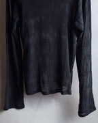 "ISSEY MIYAKE" Layered design high neck delicate knit