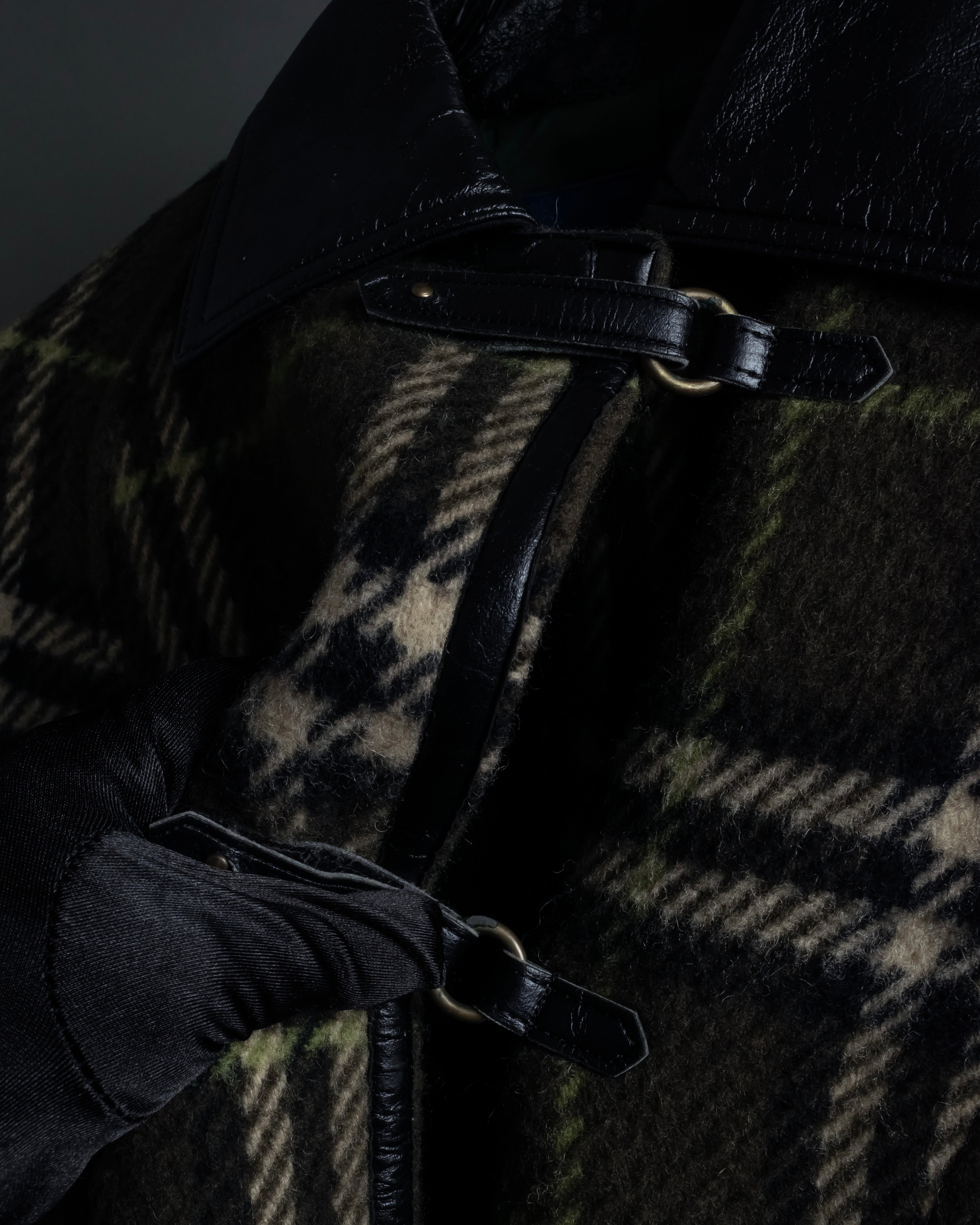 "BURBERRY" Leather switching design check tweed coat