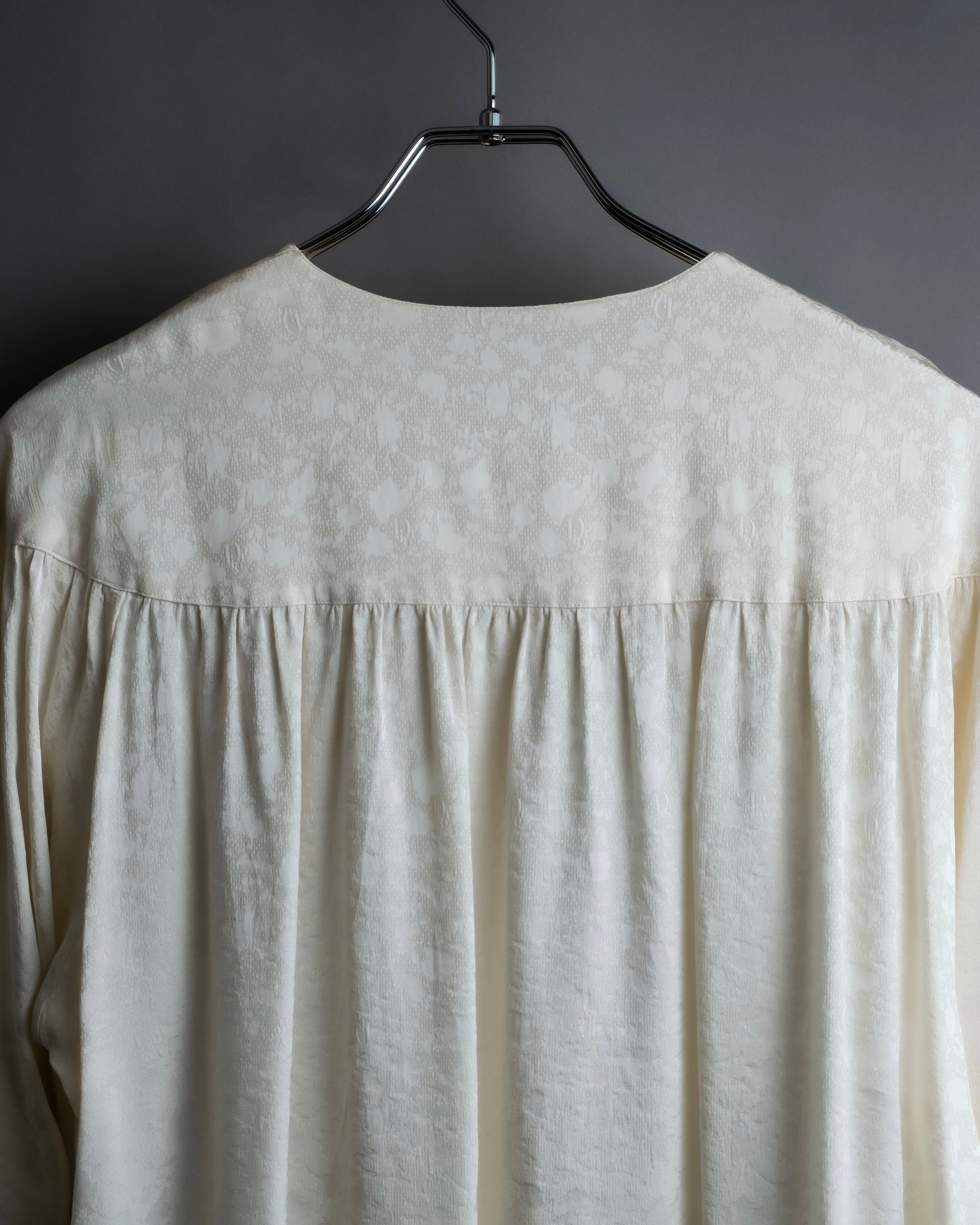 "Christian Dior" Shiny off-white shirt