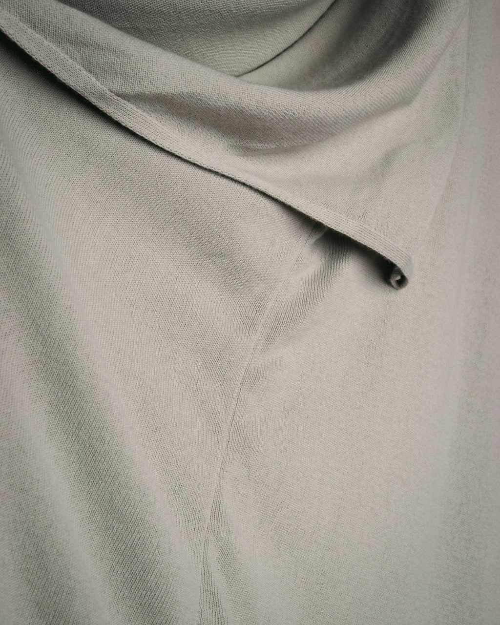 “Maison Margiela” 2015SS deconstructed cape knit top