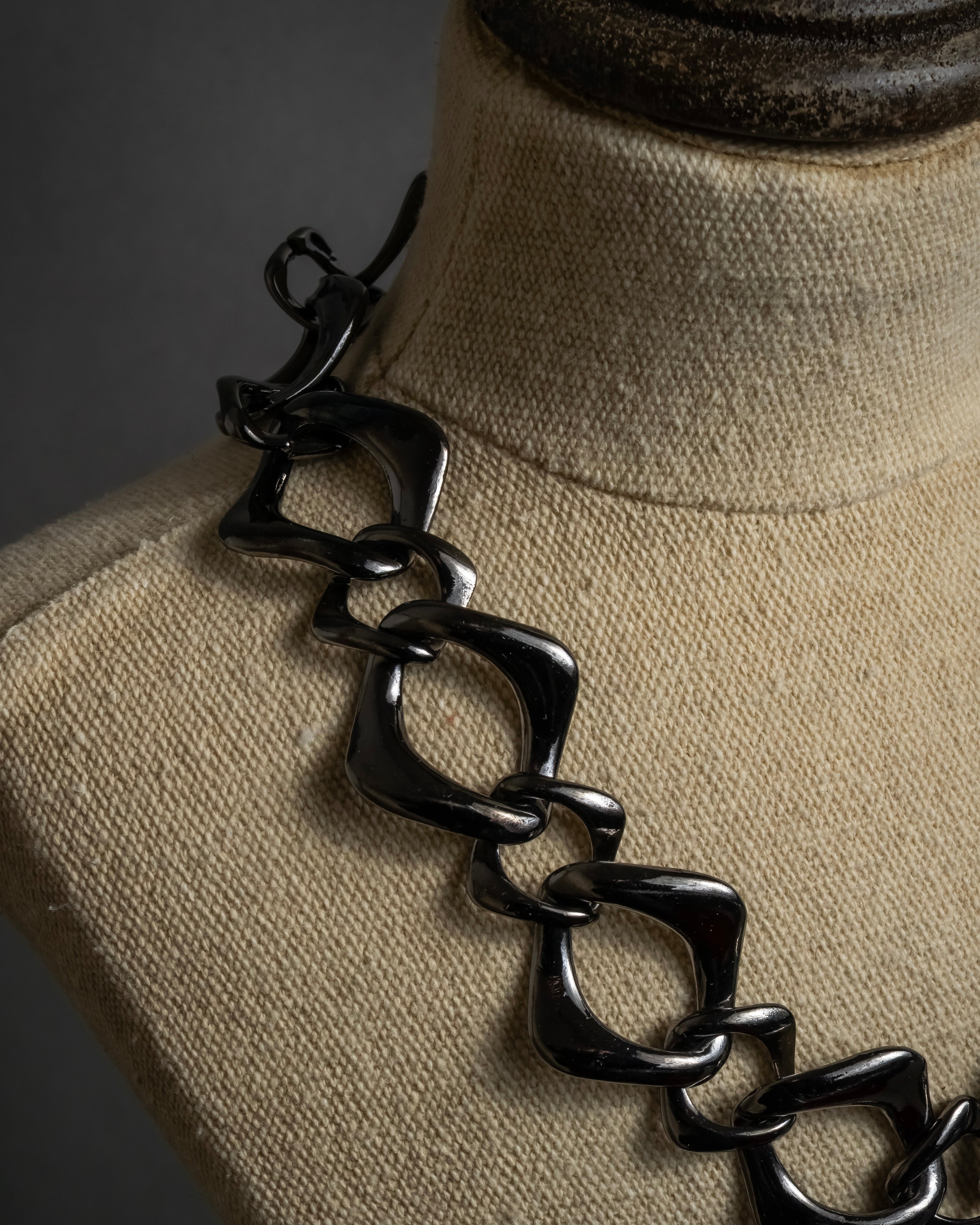 "YVES SAINT LAURENT" Sculptural link chain necklace