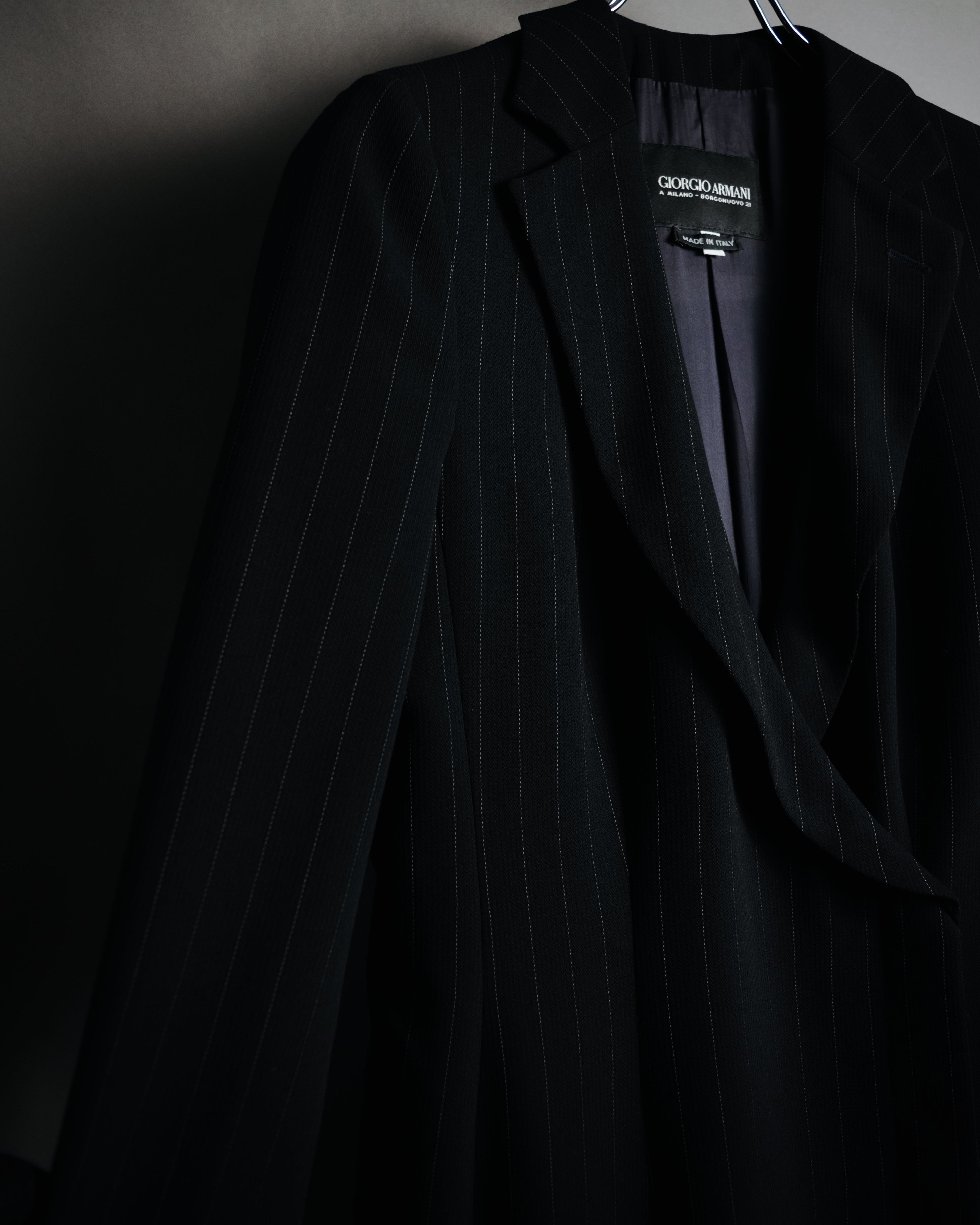 –SPECIAL– "GIORGIO ARMANI"
90’s Borgonuovo 21 pinstripe fly front long coat