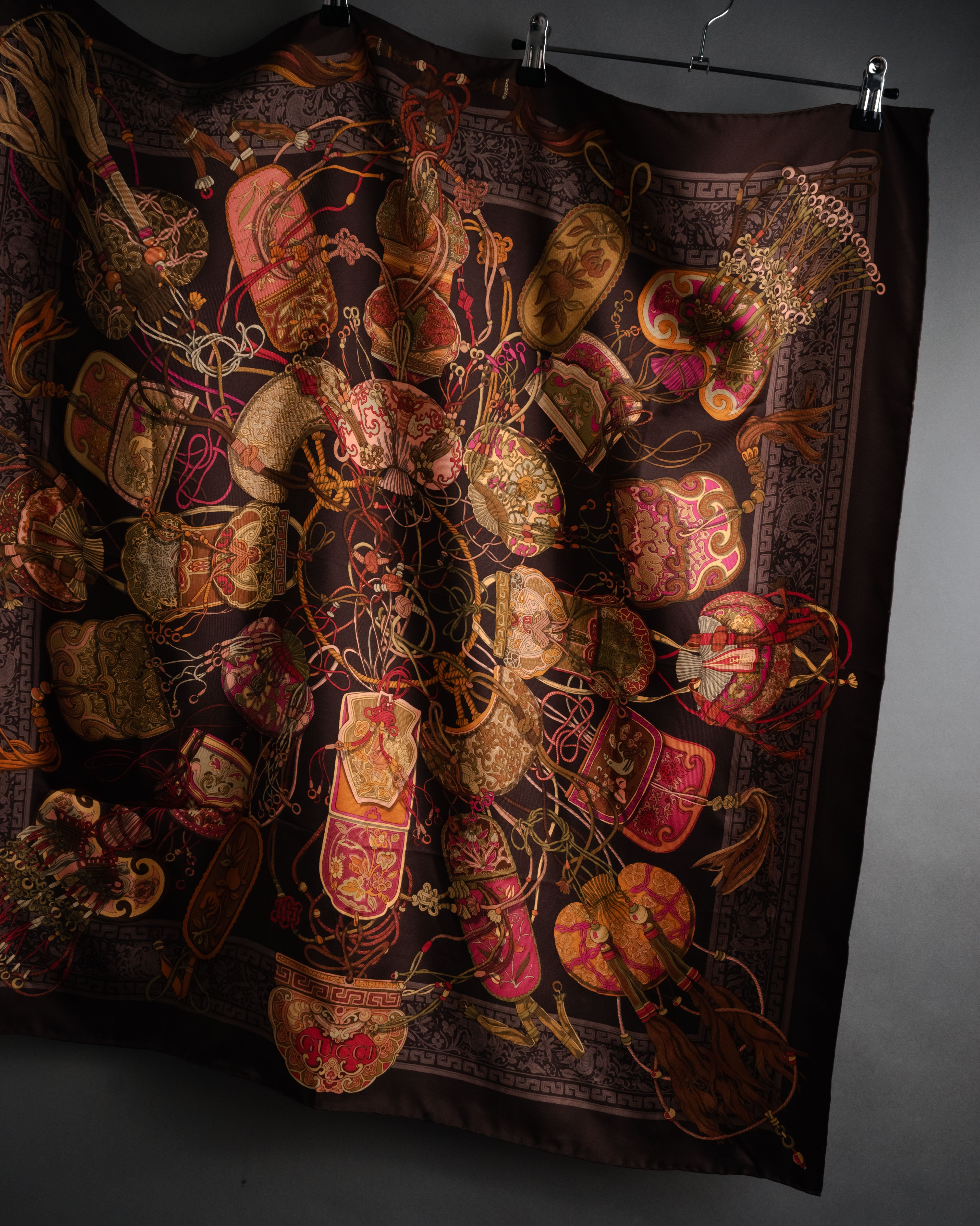 GUCCI” 90's Oriental motif silk carré scarf – MOOD