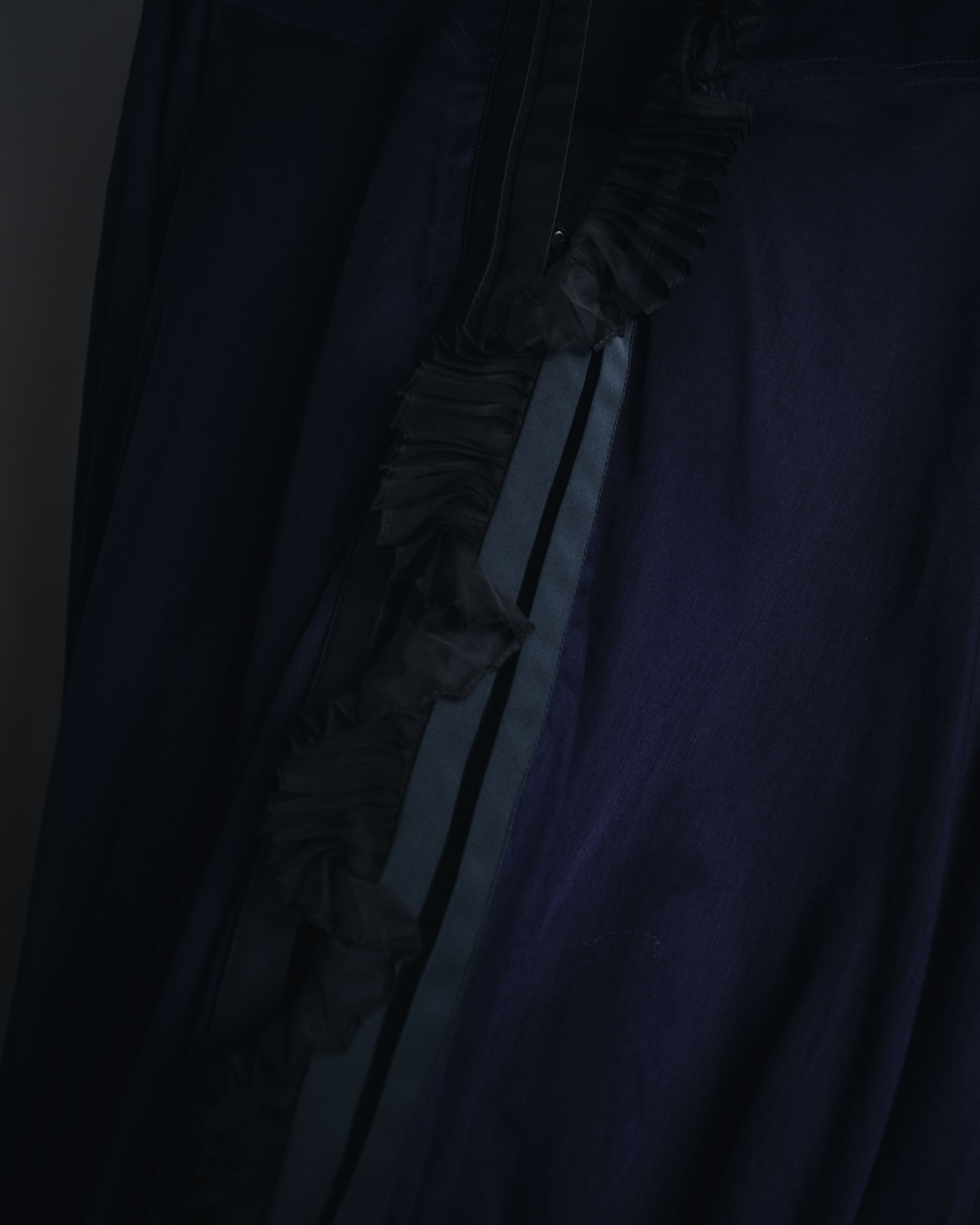 "GUCCI" 90’s-00’s military romantic ruffle blouse