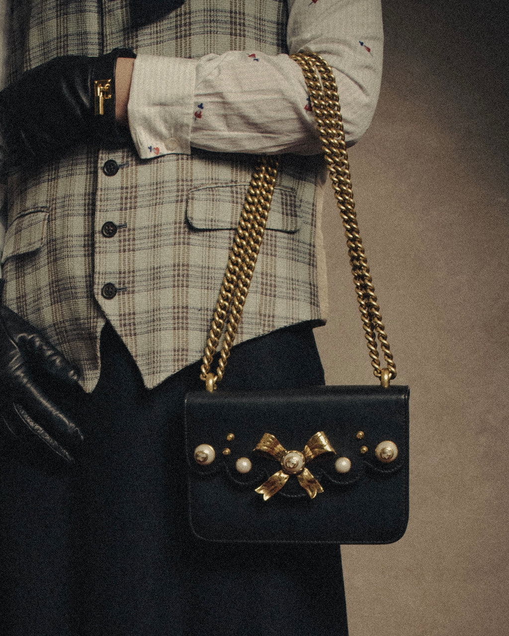 –SPECIAL– “GUCCI”
2016-2022 Bow embellished chain shoulder bag