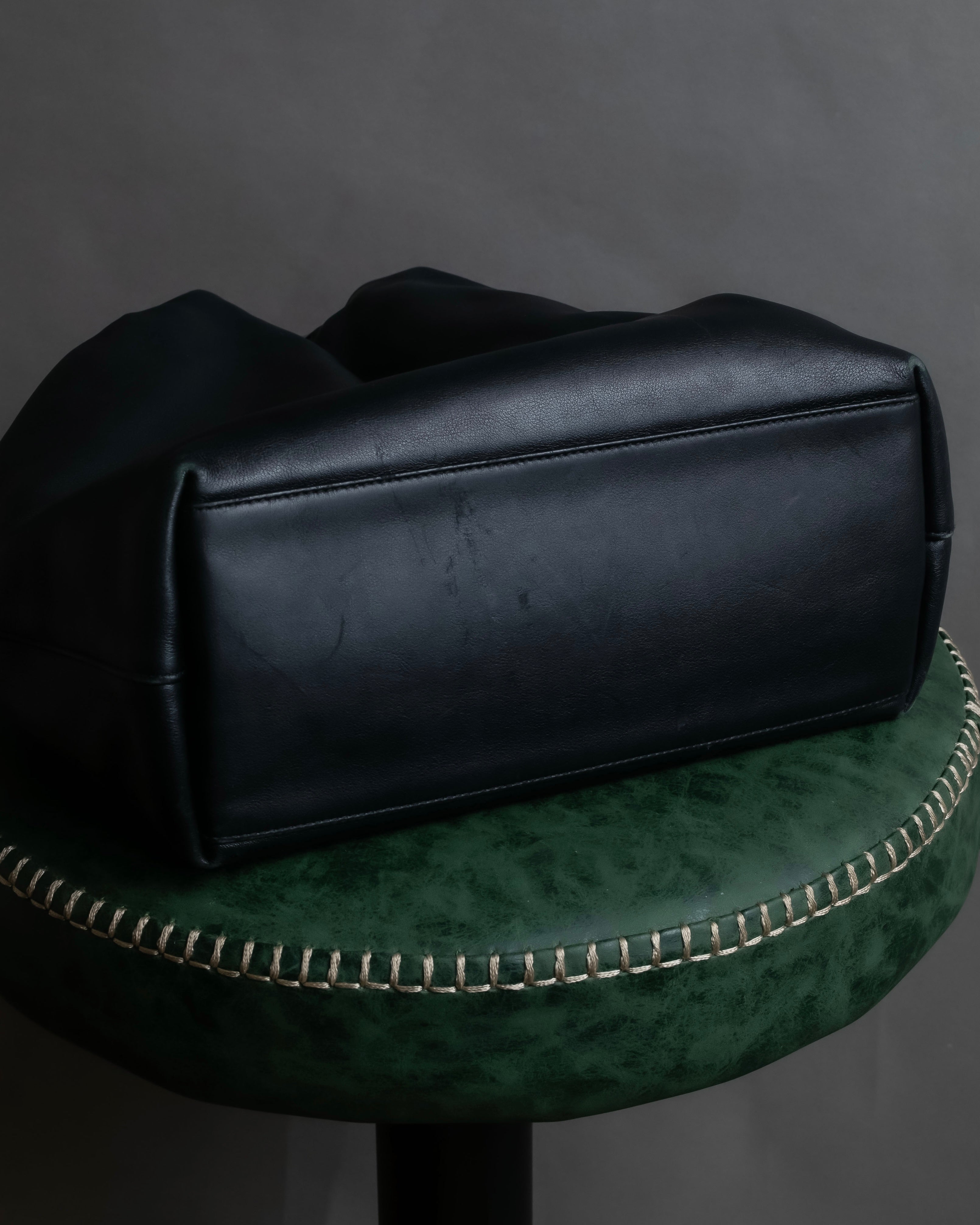 "Christian Dior" Maris Pearl series gathered design leather bag