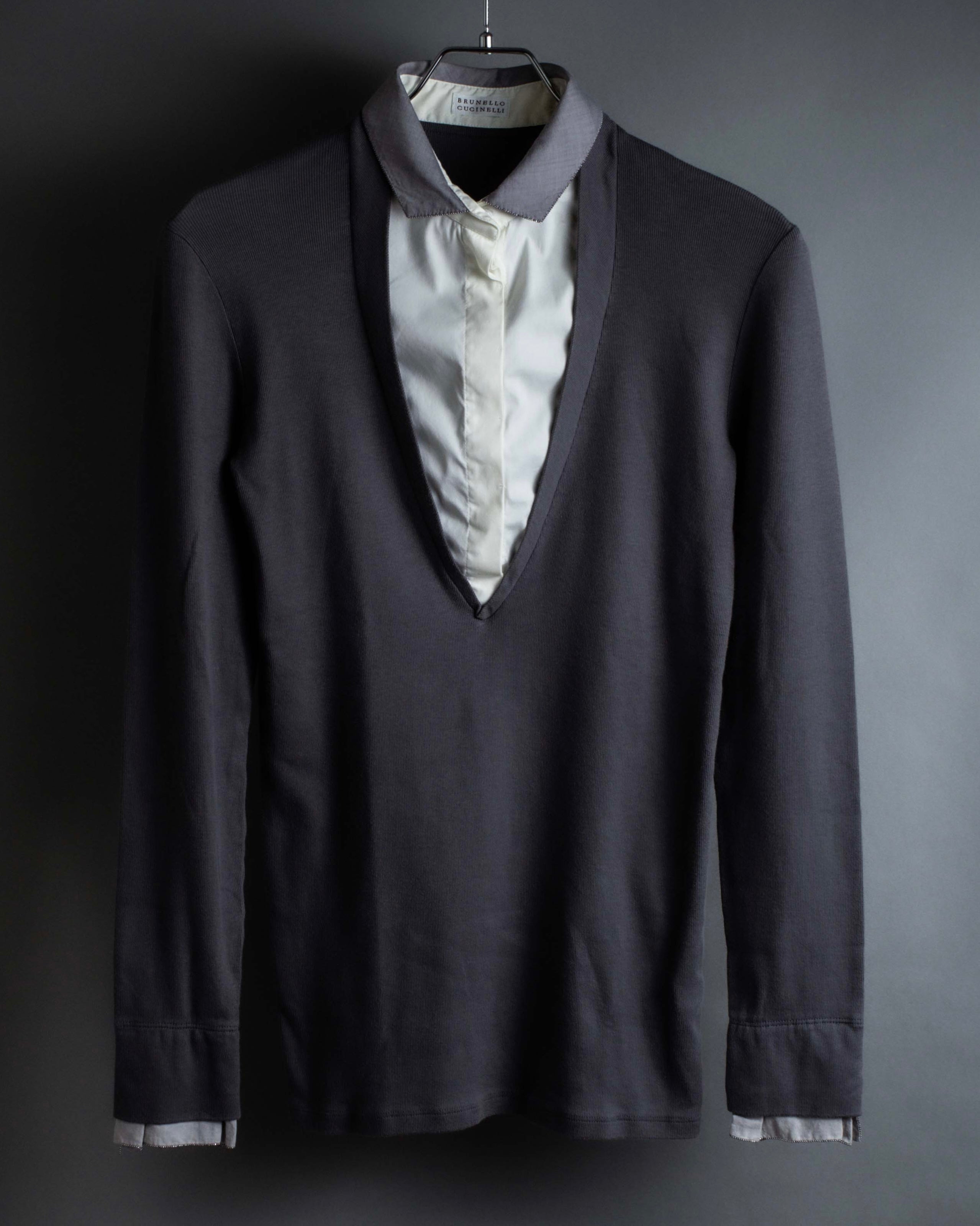 美品　Brunello Cucinelli グレー Vネック トップス L 美品Brunello Cucinelli グレー Vネック トップス L