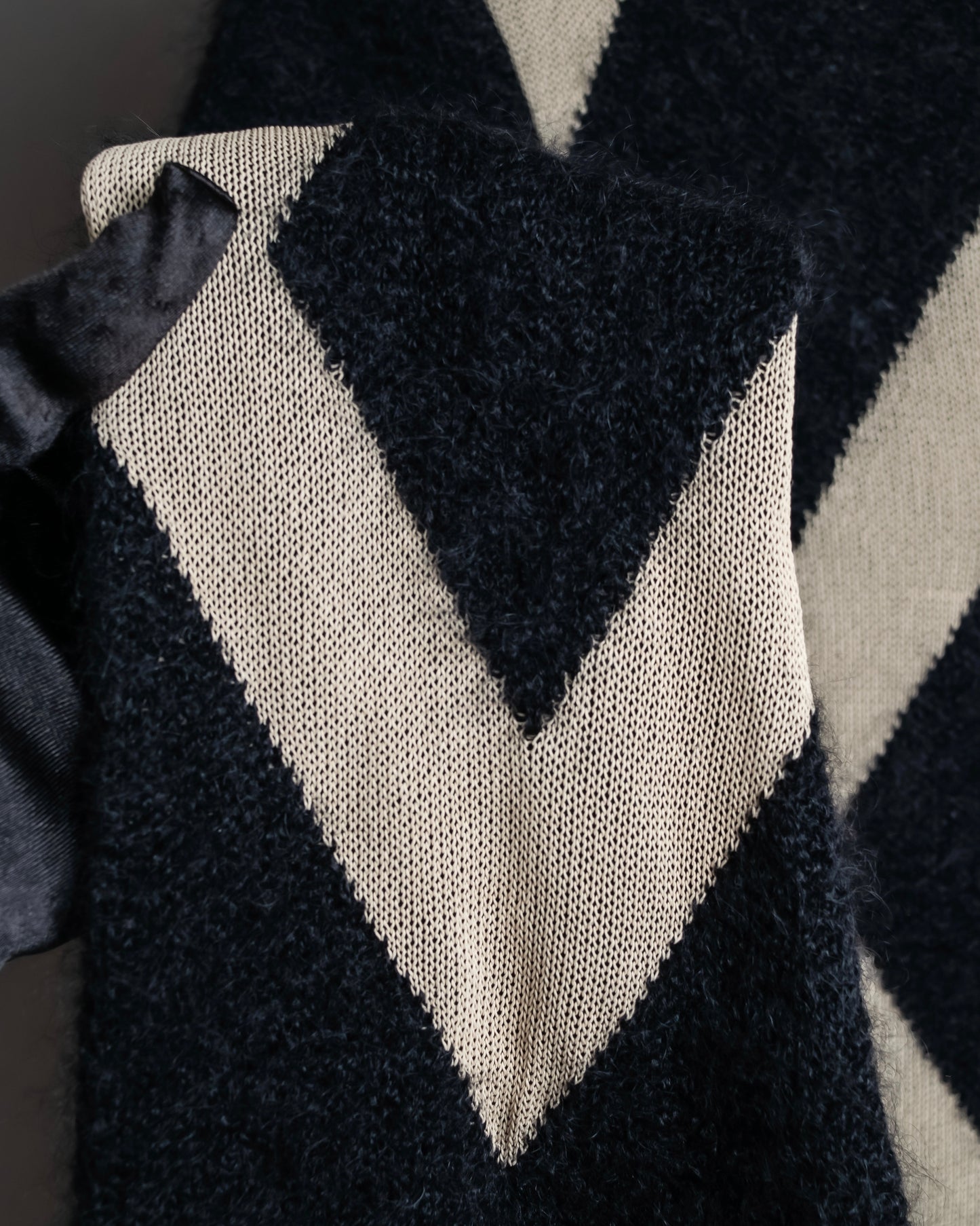 "BALMAIN" Geometric pattern turtleneck ribbed knit pullover