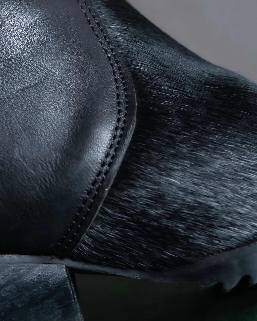 "ISSEY MIYAKE HaaT" Unborn calf shark sole long boots