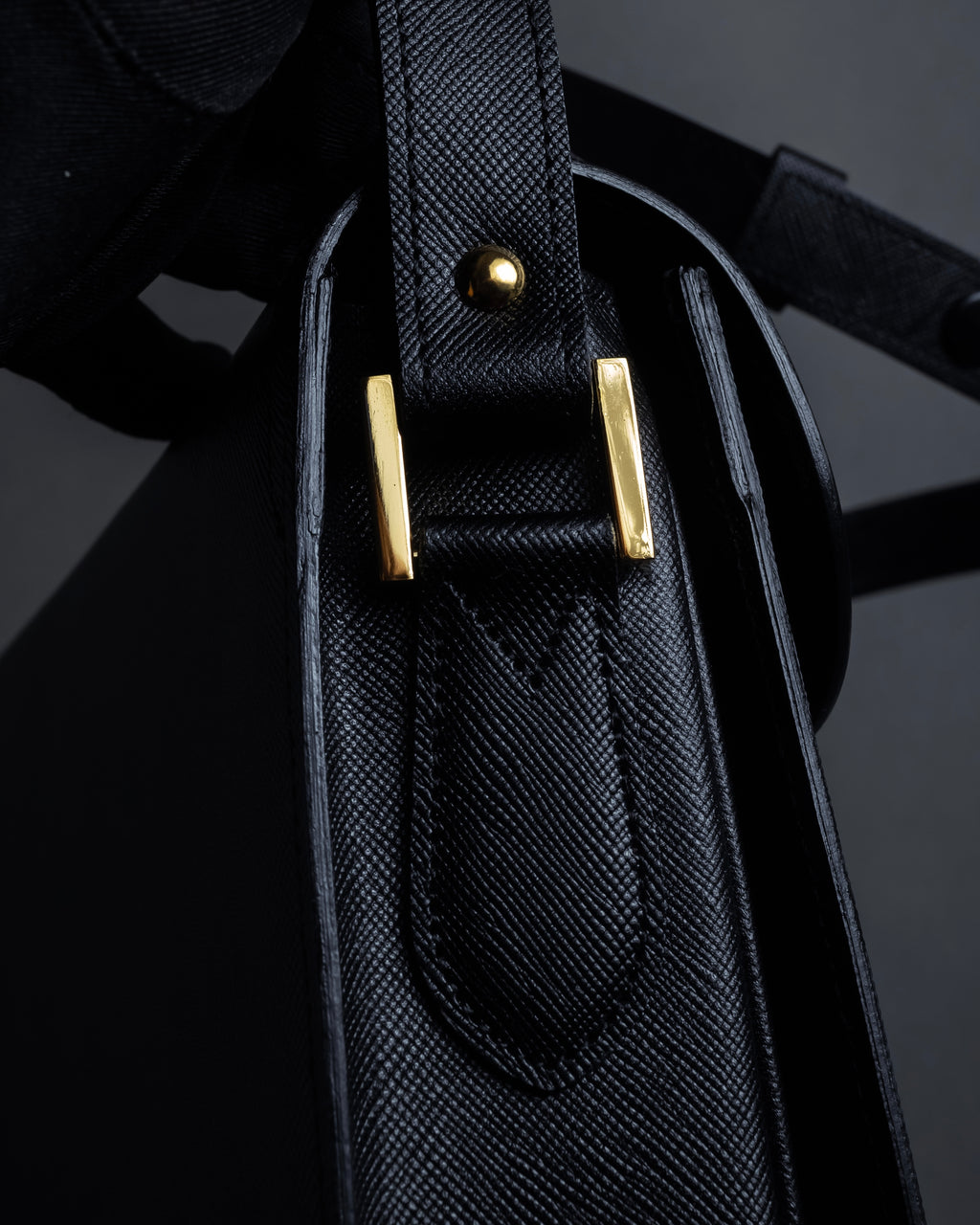 "YVES SAINT LAURENT" Cassandra logo engraved flap design leather bag