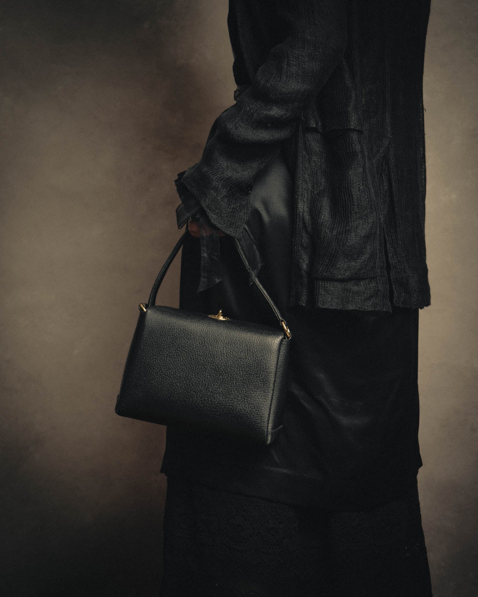 -SPECIAL- “GUCCI” 70’s-80’s Pigskin leather turn lock handbag