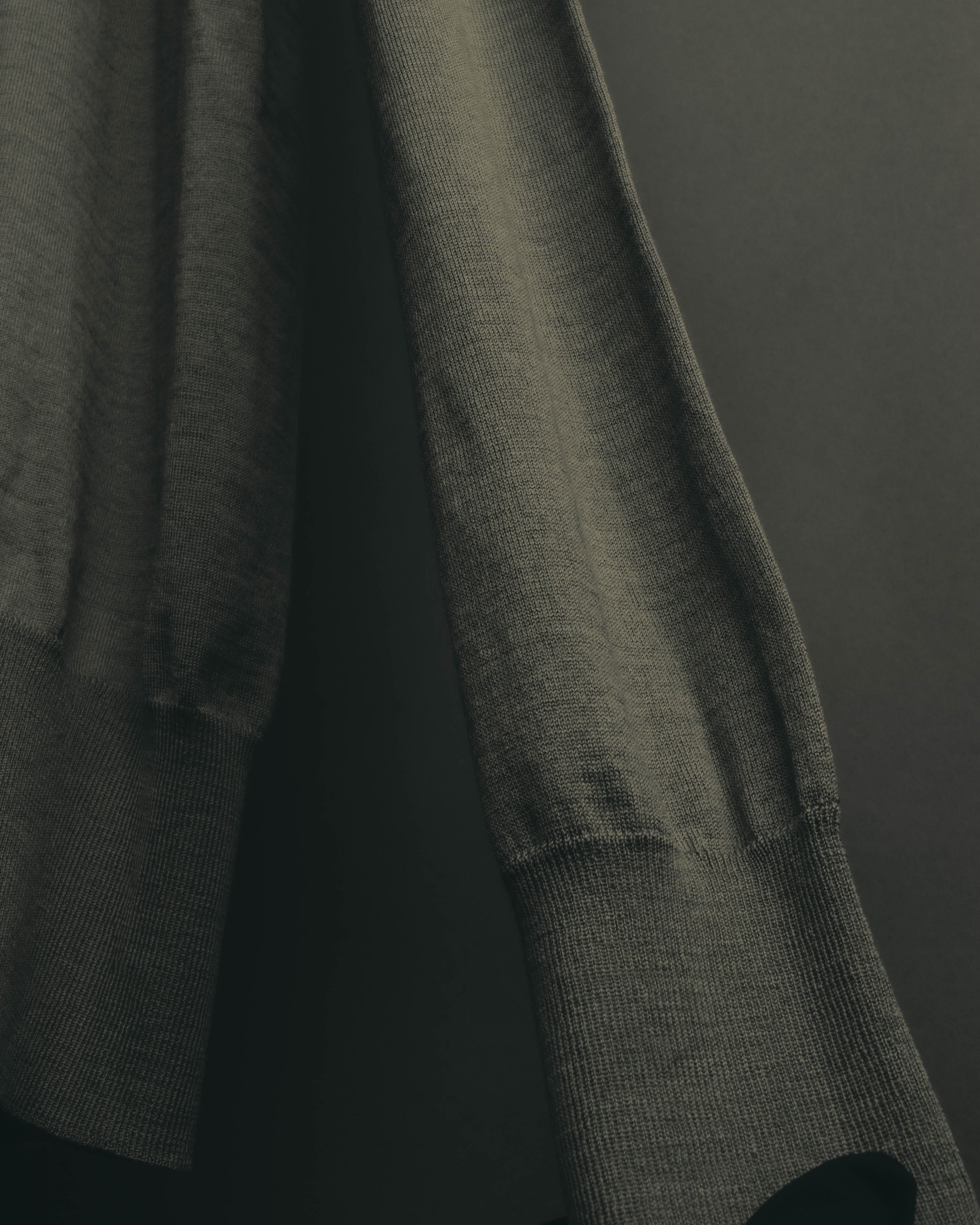 "Theatre PRODUCTS" 00's-10's Silk wool turtleneck knit sweater