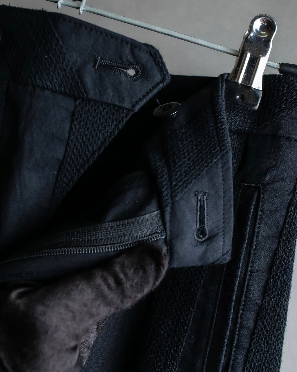 "ISSEY MIYAKE FETE" Fabric change stripe pattern wide slacks