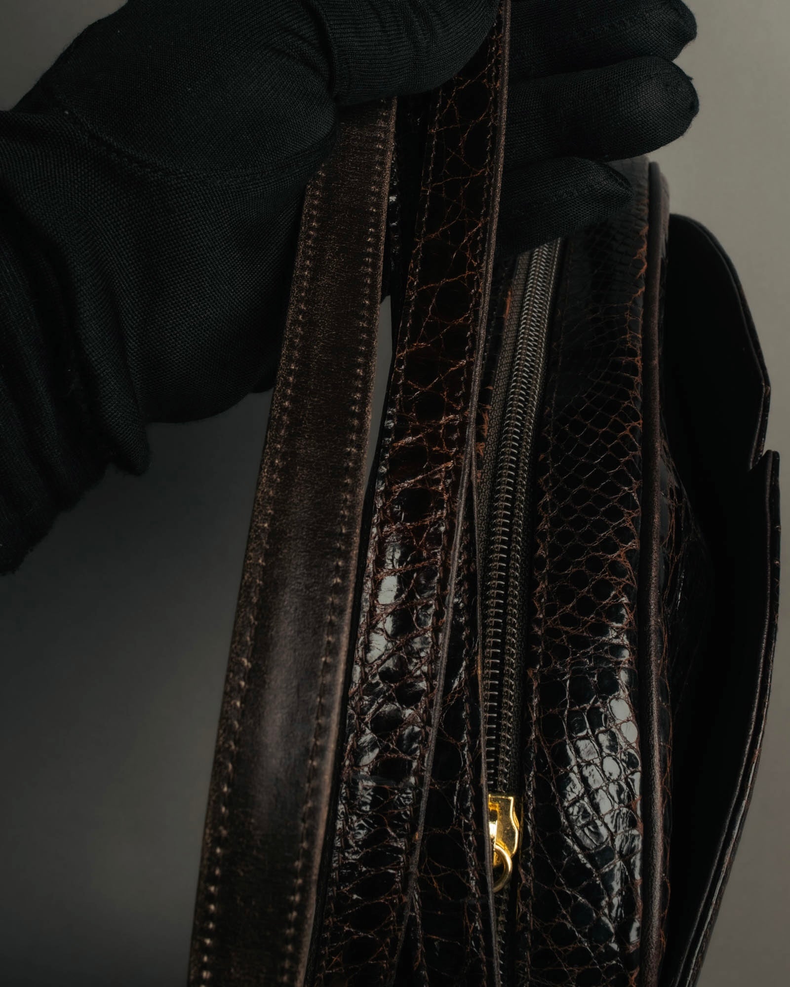 "valentino garavani" 70's-80's Vintage genuine crocodile leather shoulder bag