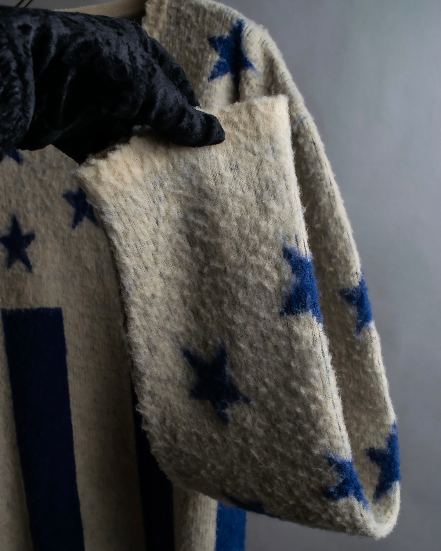 "LIBERAL ARTS" Star pattern oversized knit pullover