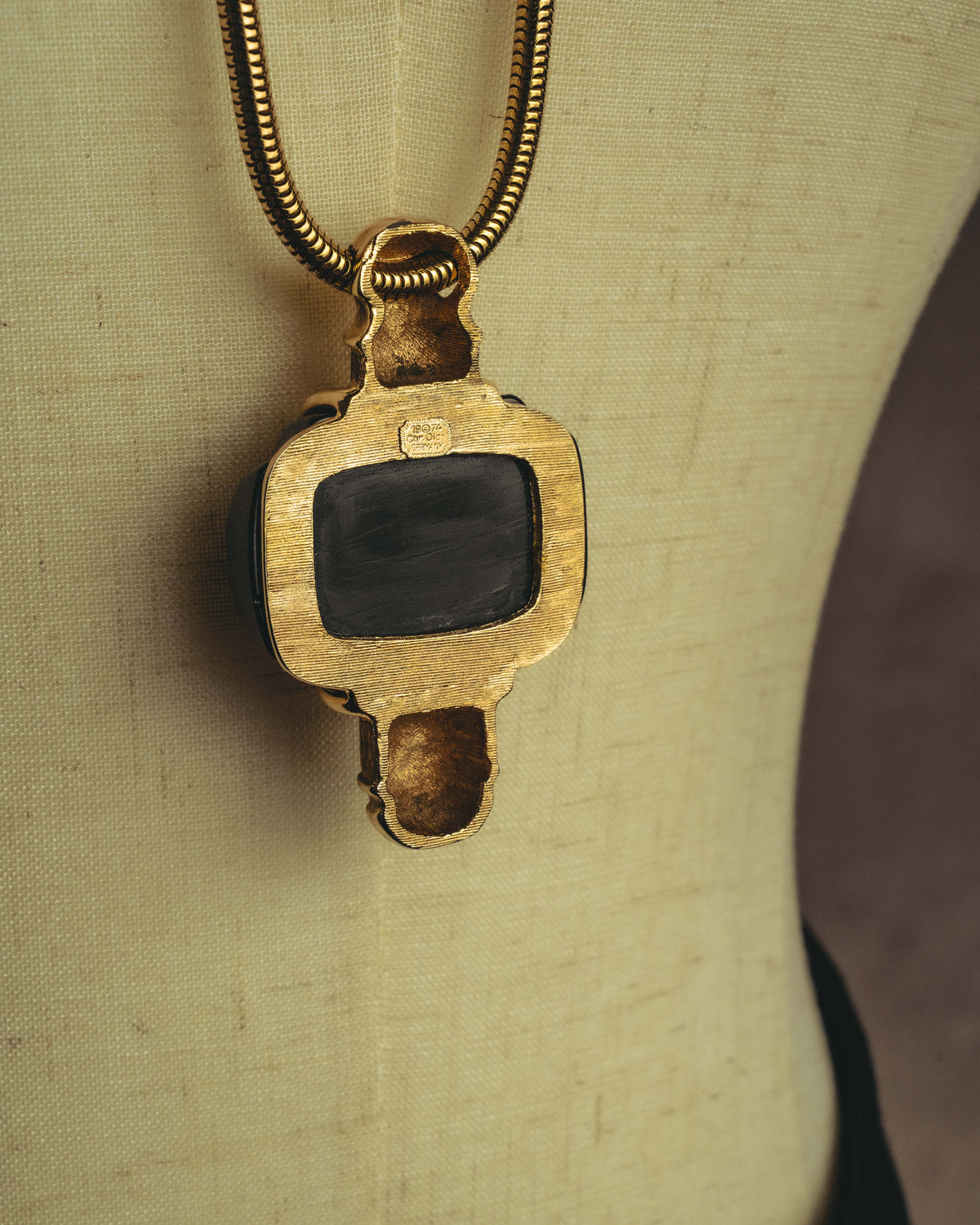 "Christian Dior" 1974 Sculptural black pendant necklace