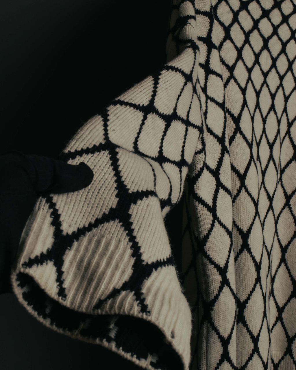 "VALENTINO" 20's Oversized diamond jacquard turtleneck knit sweater