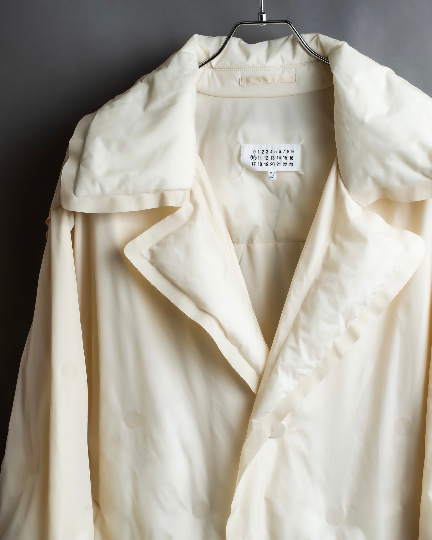 "MAISON MARGIELA" Offwhite color quilted padded oversized tailored coat