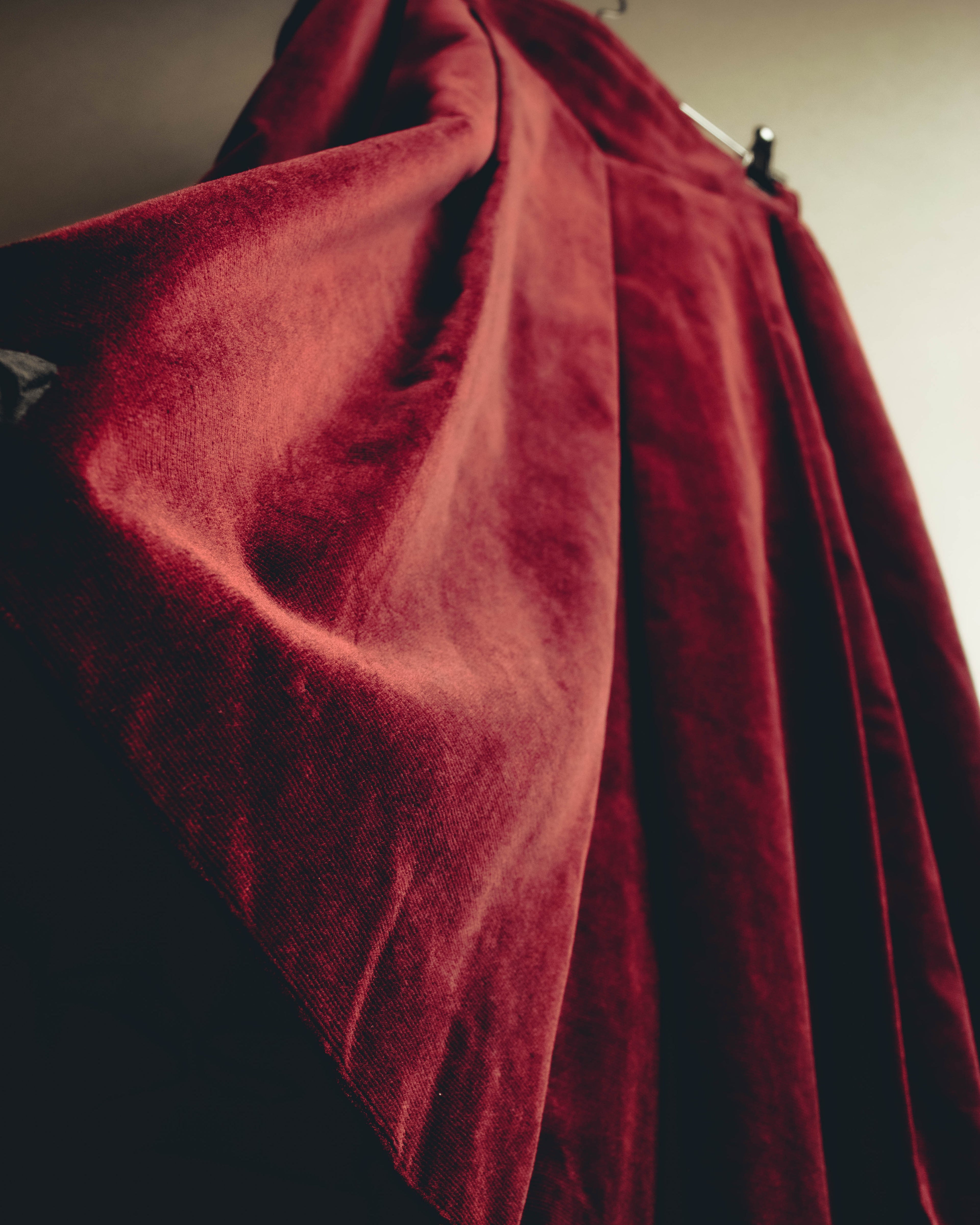 -SPECIAL- "Christian Dior" 80's-early 90's Burgundy velvet pleated skirt