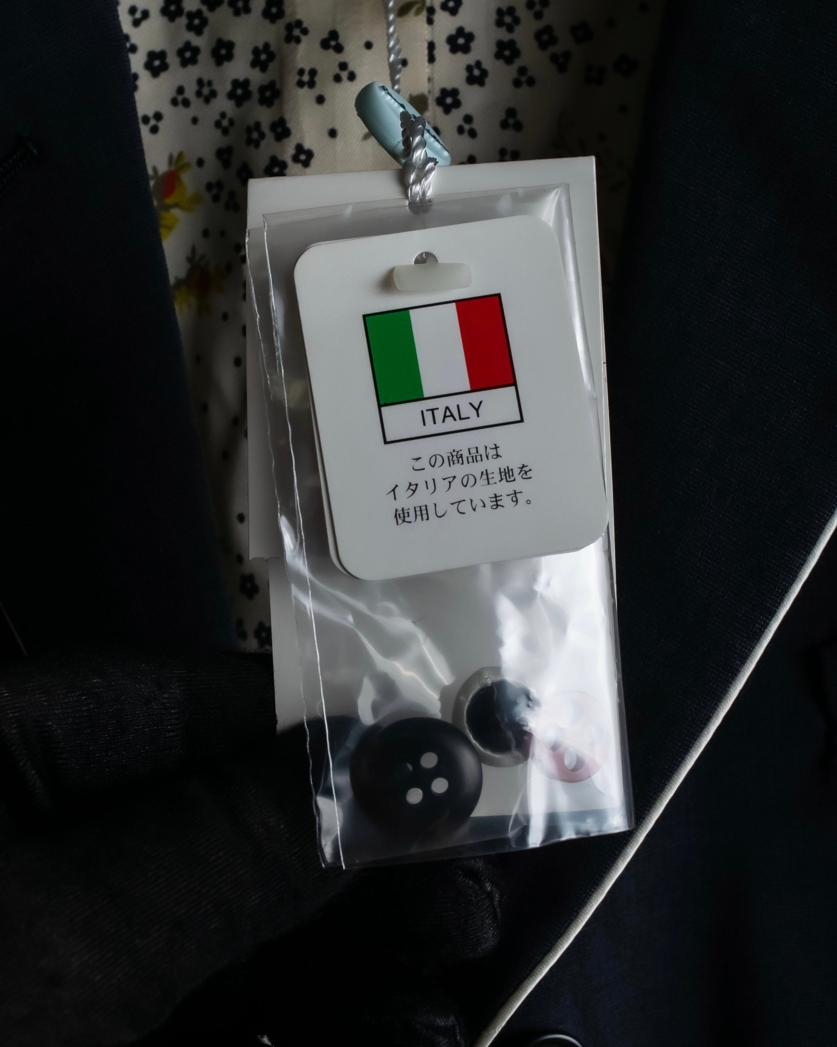 "PAUL SMITH" Consecutive button design compact jacket