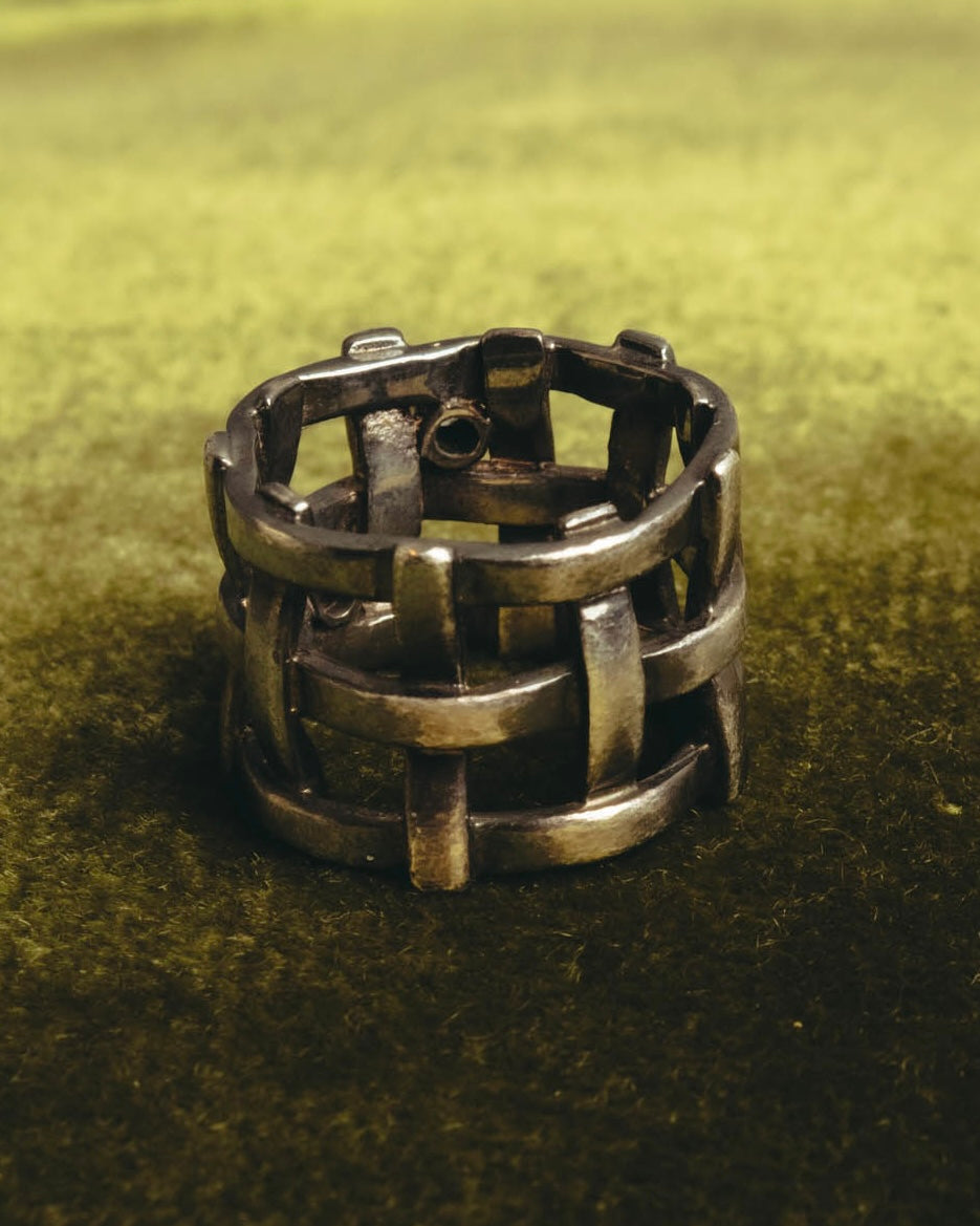 "Jean Paul Gaultier" 90's-00's Sculptural lattice silver ring