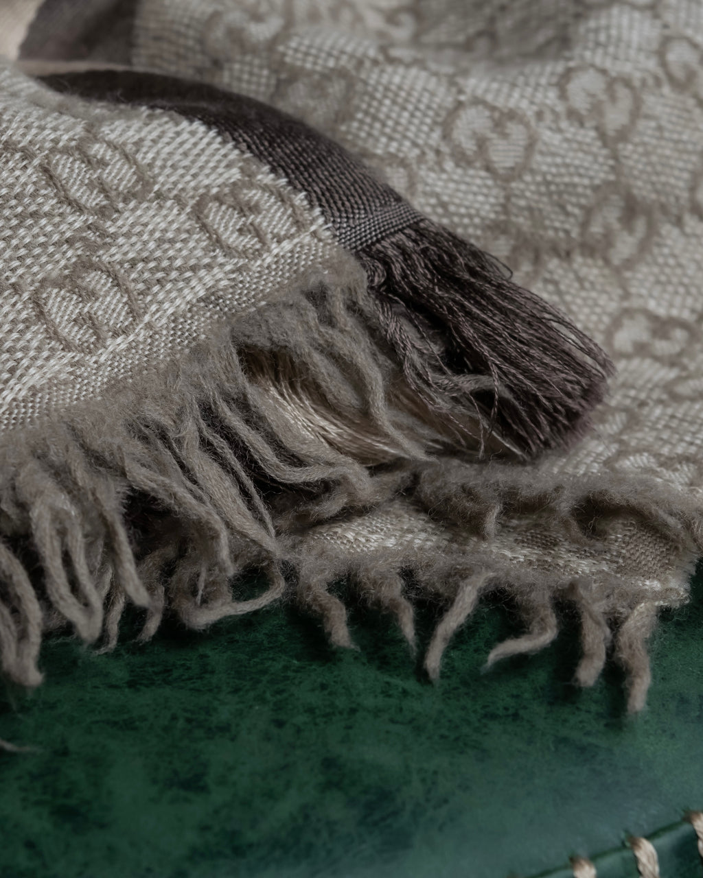 "GUCCI" GG monogram logo pattern fringe design stole