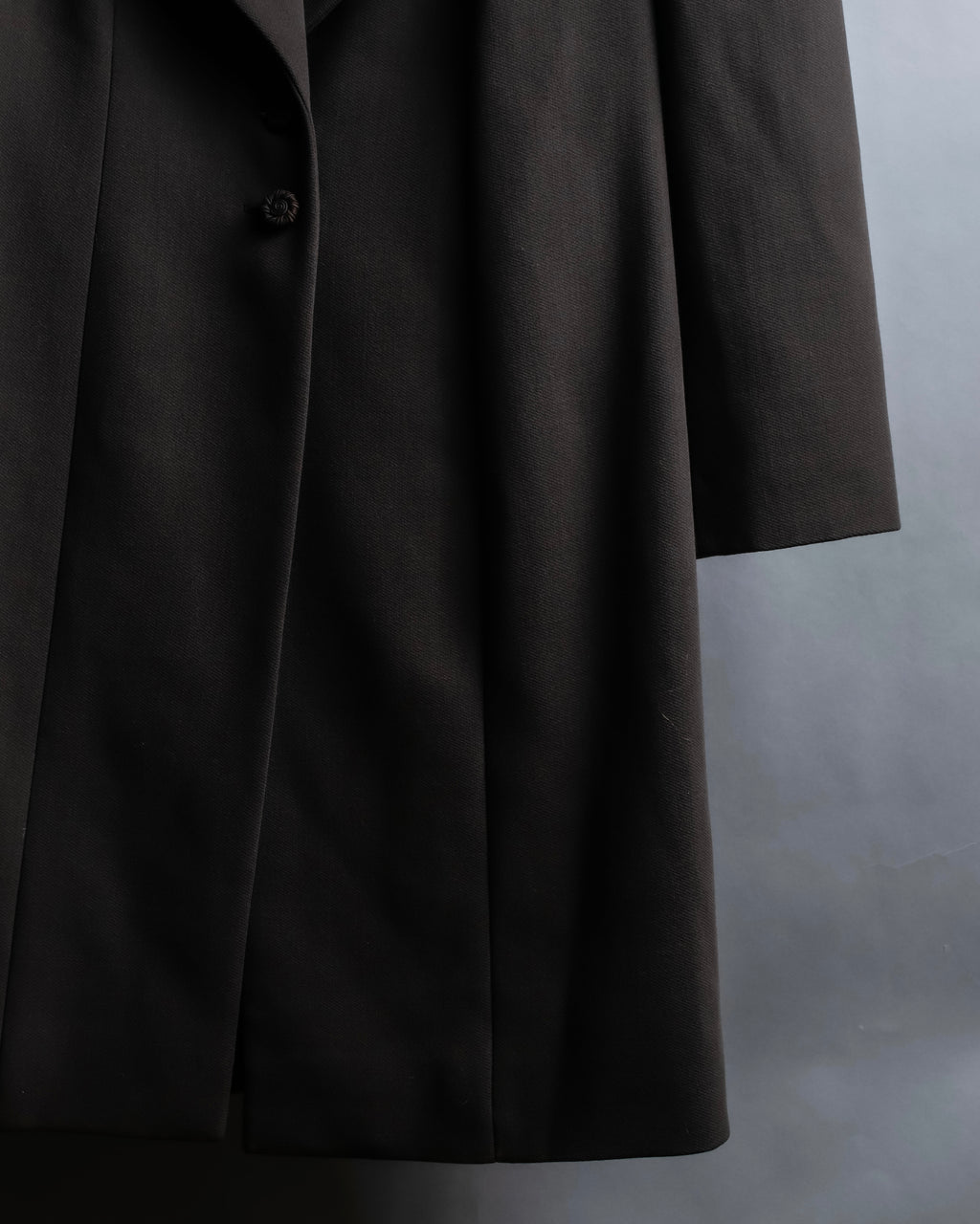 "Christian Dior Boutique Paris" Beautiful waist-shape shawl collar long coat